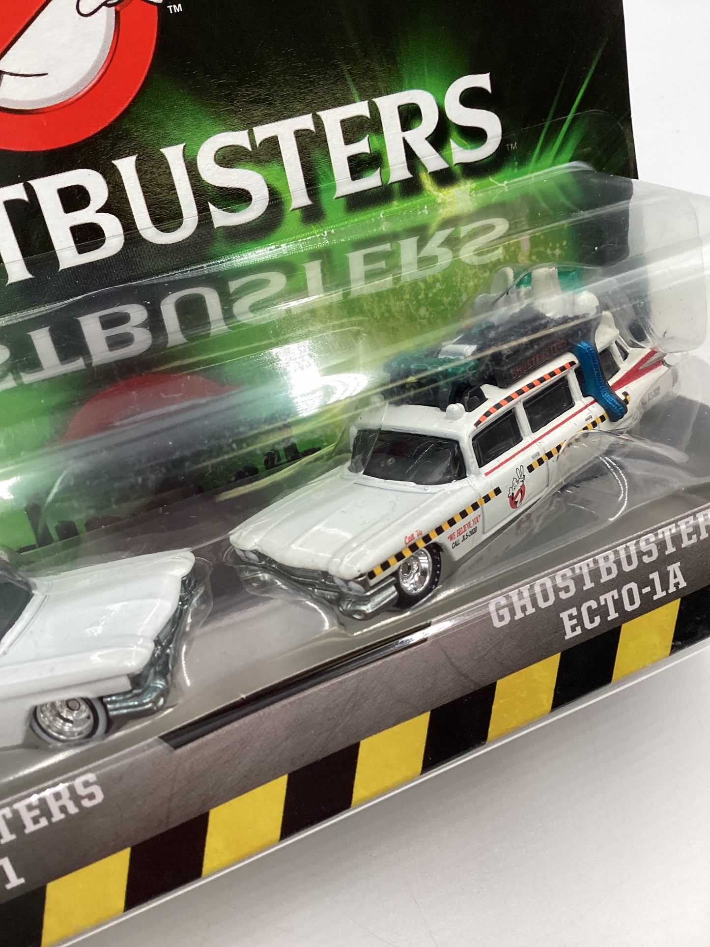 Hot wheels Classic Ghostbusters 2 Pack Premium Ghostbusters Ecto-1 & Ecto-1A 281A