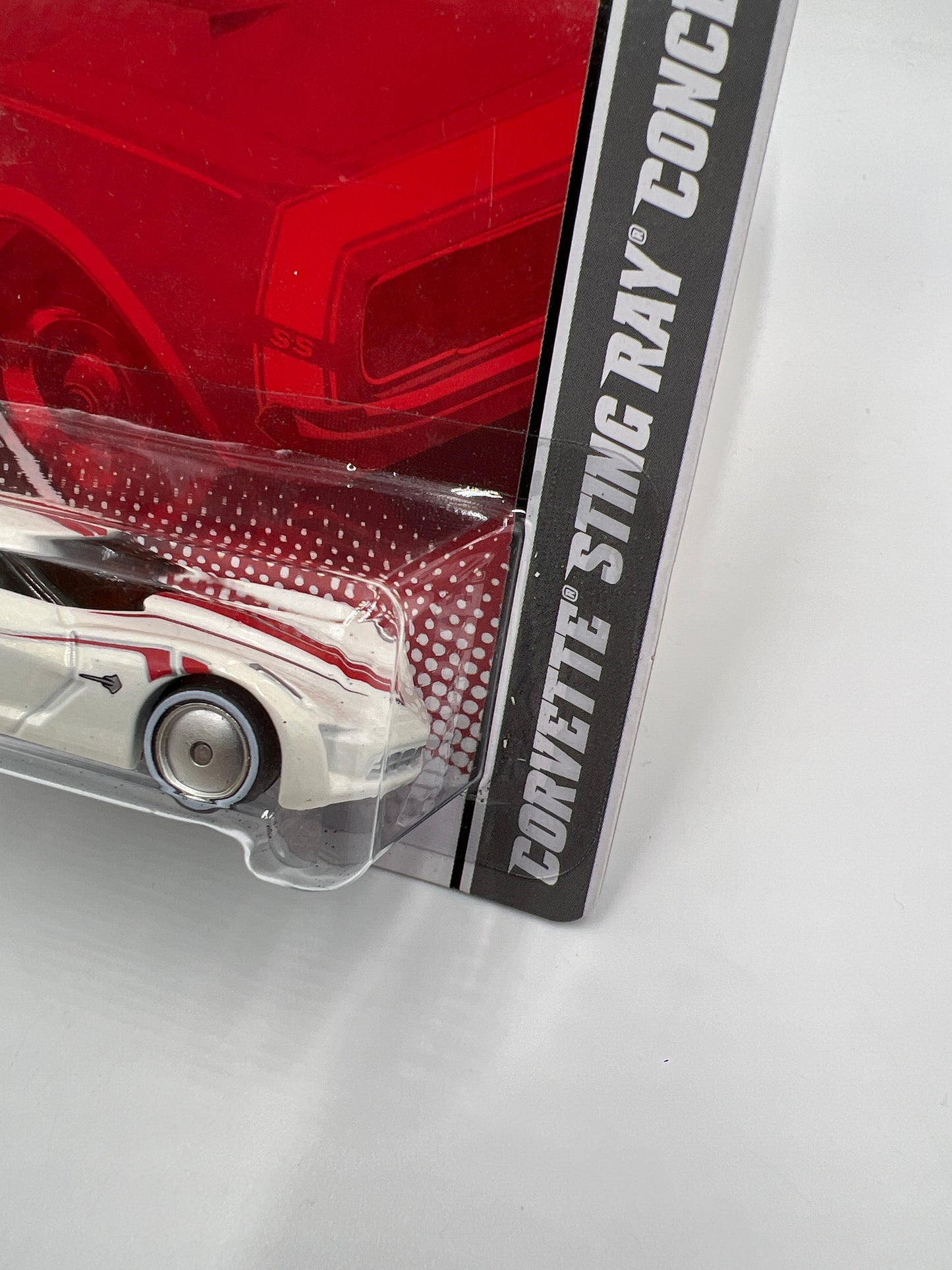 Hot Wheels Premium Garage Series #7 Corvette Sting Ray Concept White