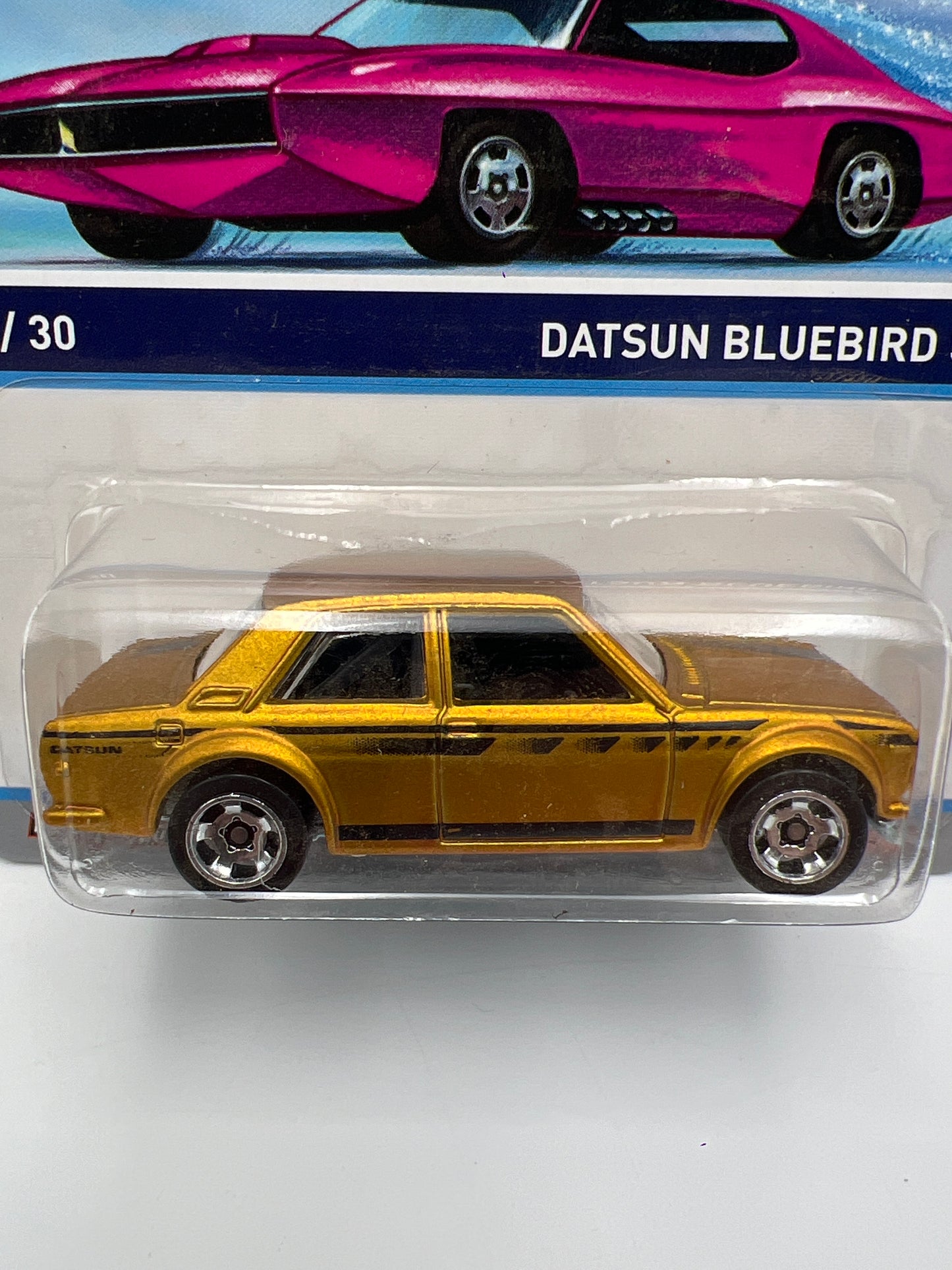 Hot Wheels Cool Classics #27 Datsun Bluebird 510 Spectrafrost Gold W/Protector