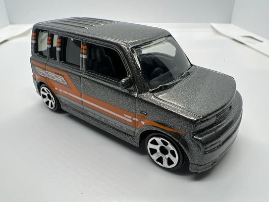 Matchbox 1/64 Scion xB Gray Loose