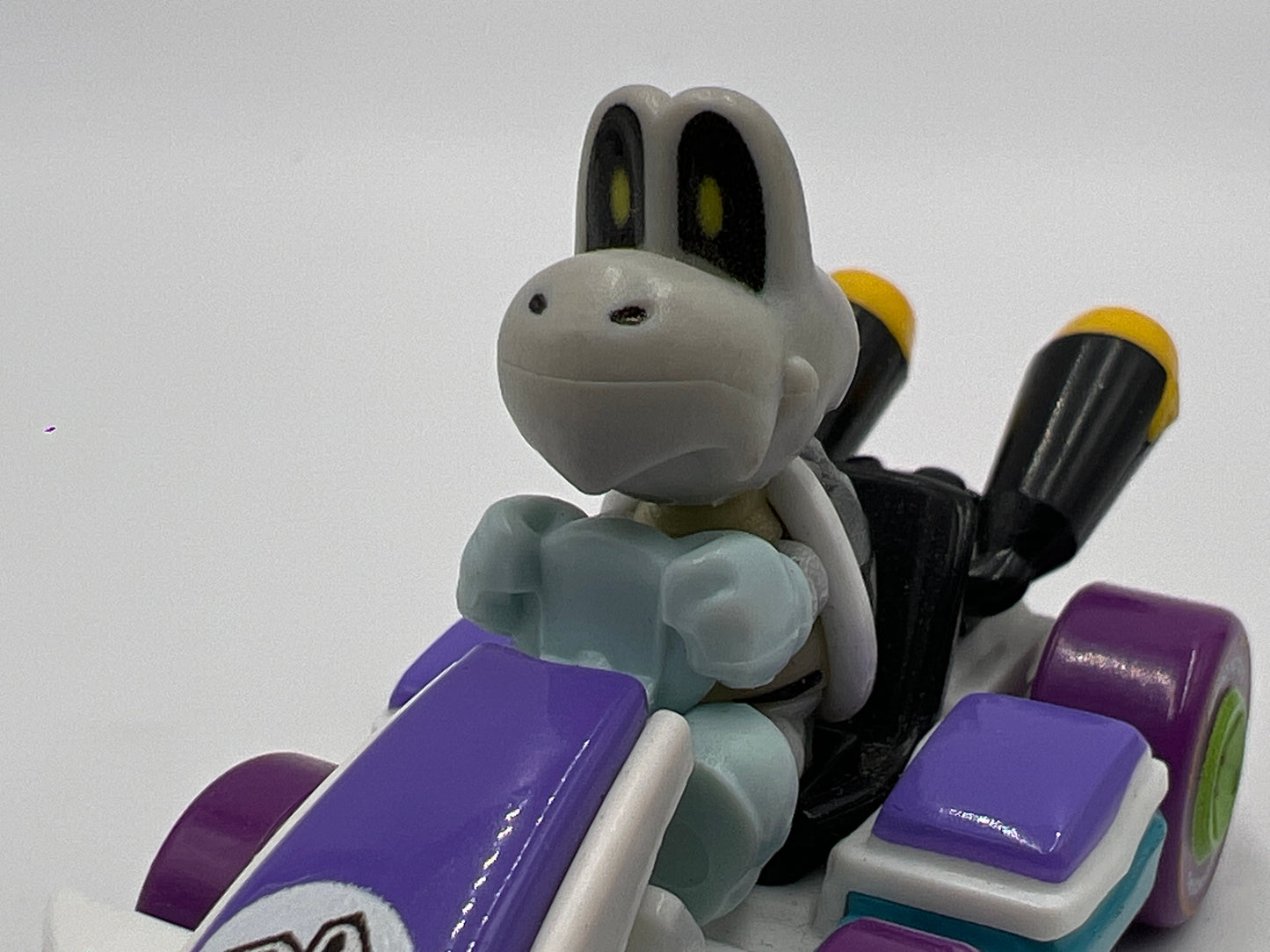 Hot Wheels Mario Kart Dry Bones Standard Kart Loose