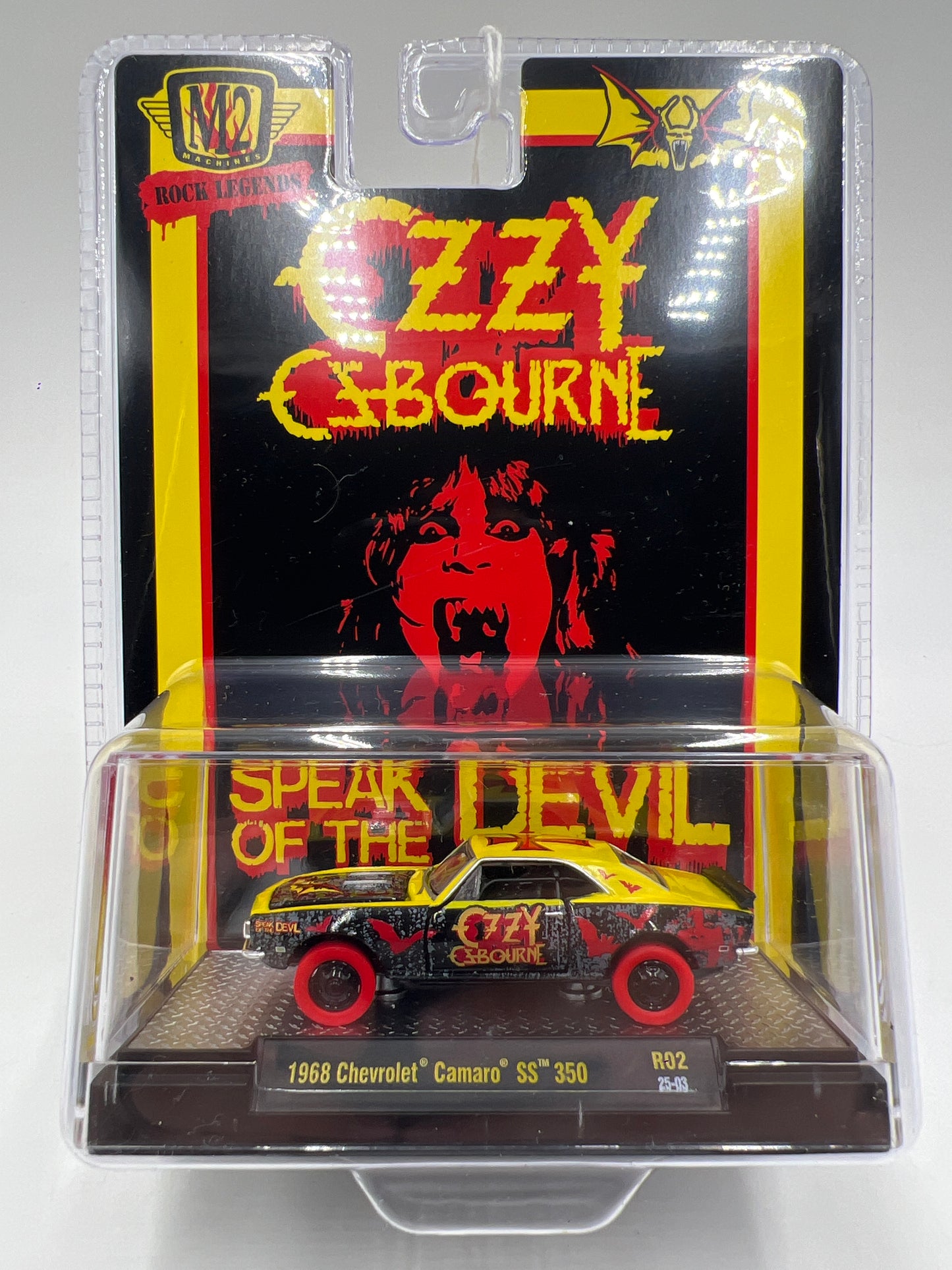 M2 Machines R02 CHASE Rock Legends Ozzy Ozbourne 1968 Chevrolet Camaro SS 350