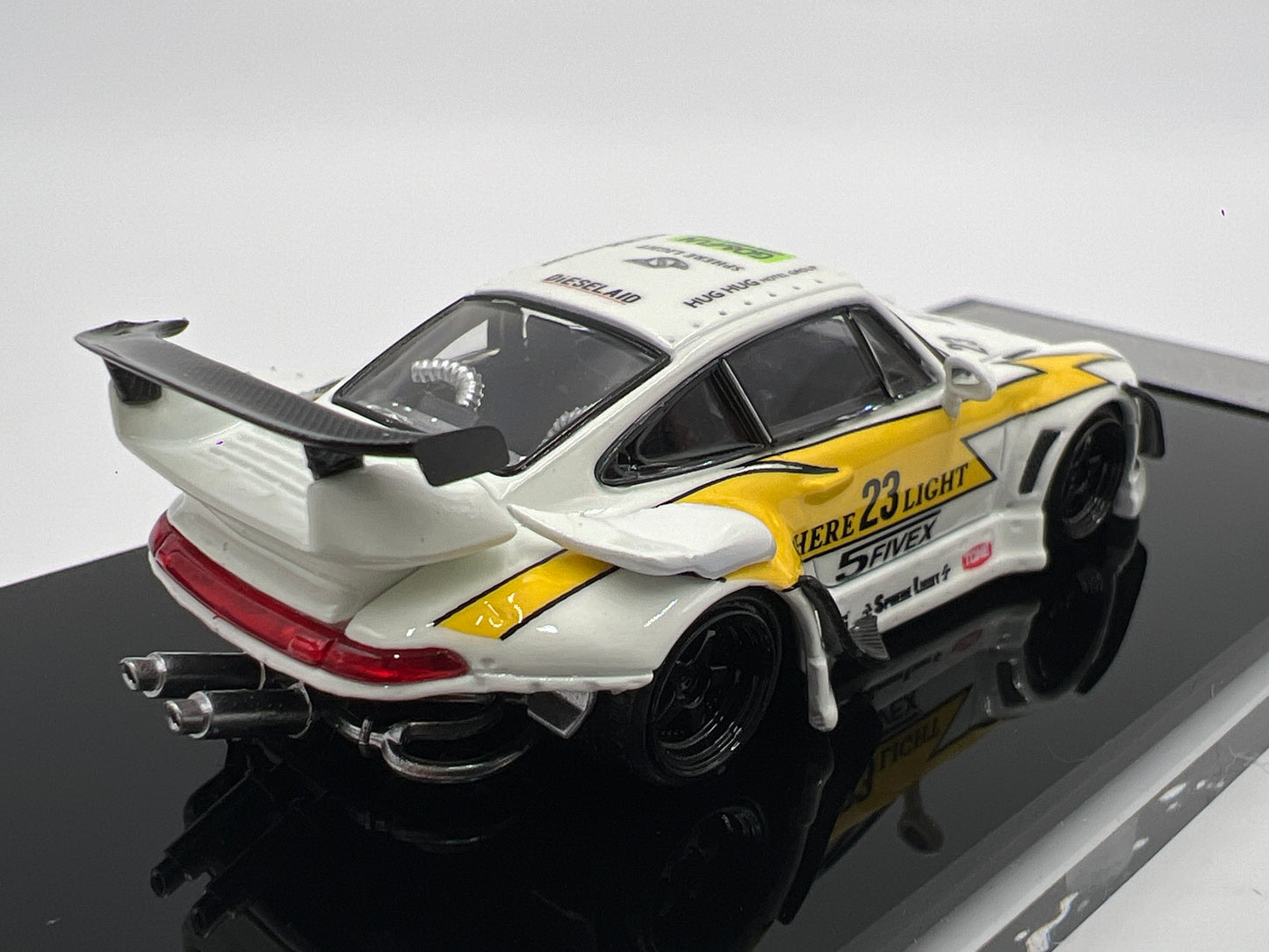 Street Warrior x Ghost Player #262/299 Glow In The Dark Porsche 993 RWB White/Yellow VHTF See Pics For Glow