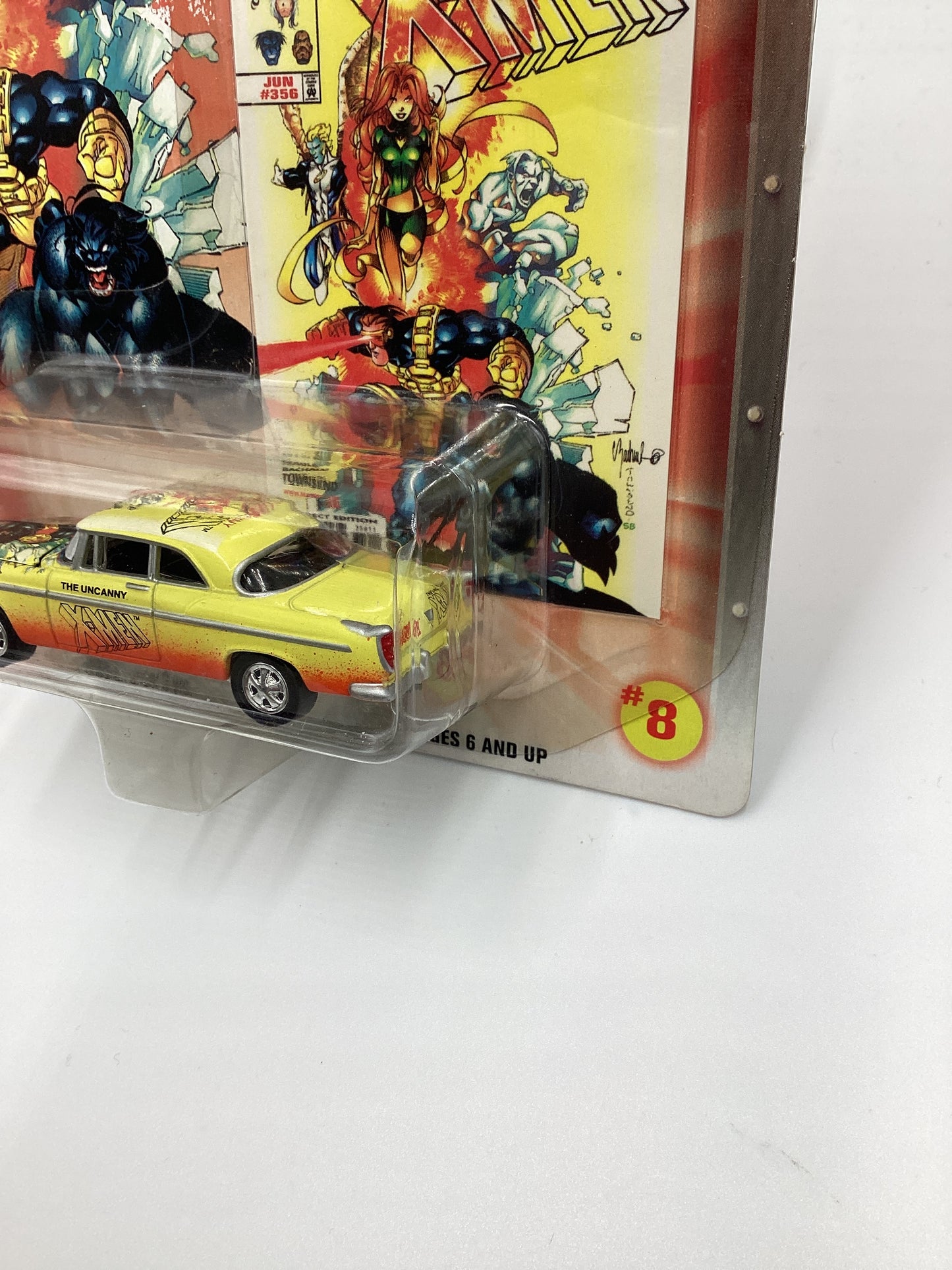 Johnny Lightning Marvel The Uncanny X-Men #8 55 Chrysler C-300 Yellow 230A