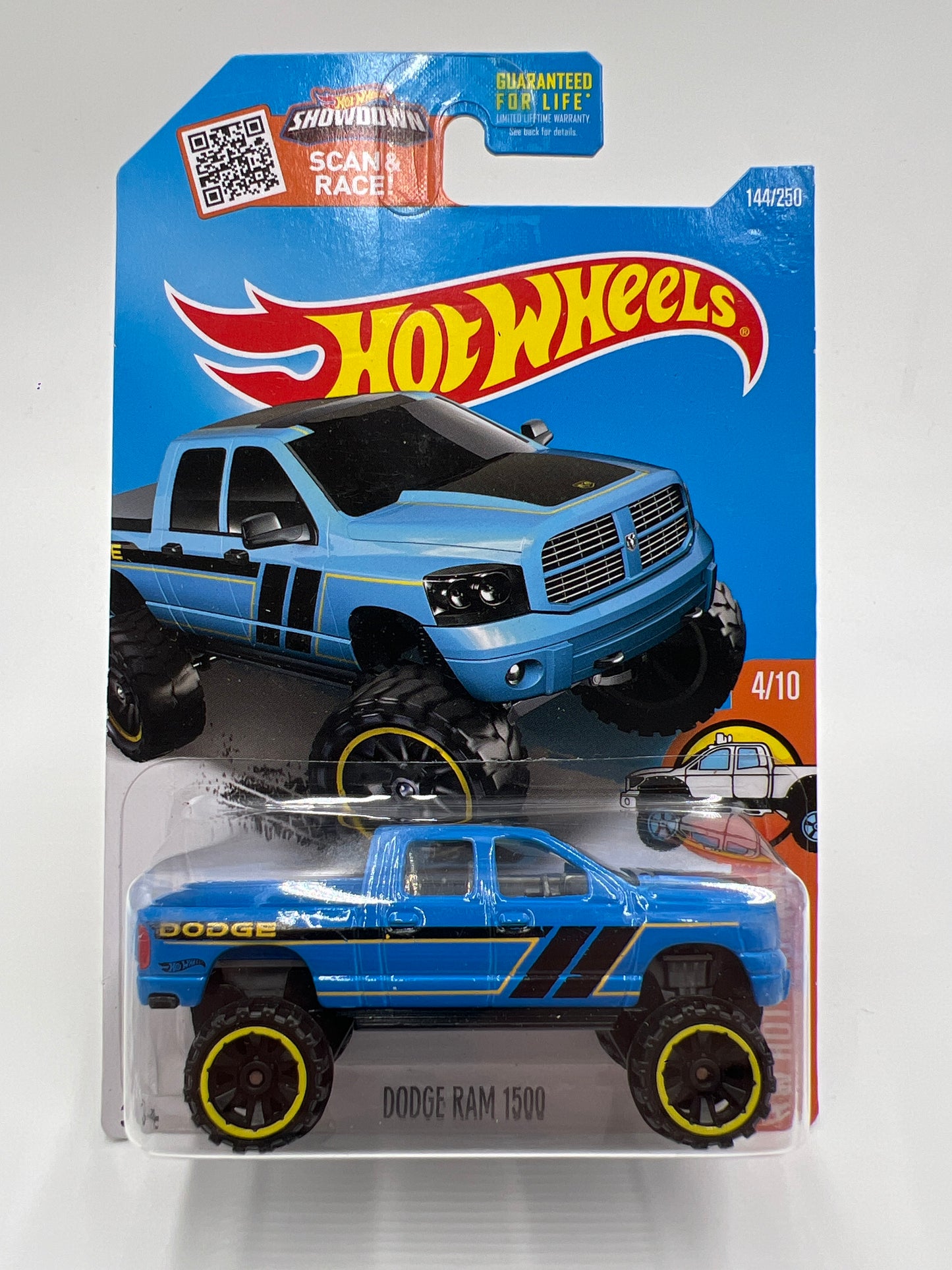 2016 Hot Wheels Walgreens Exclusive #144 Dodge Ram 1500 Blue W/Protector