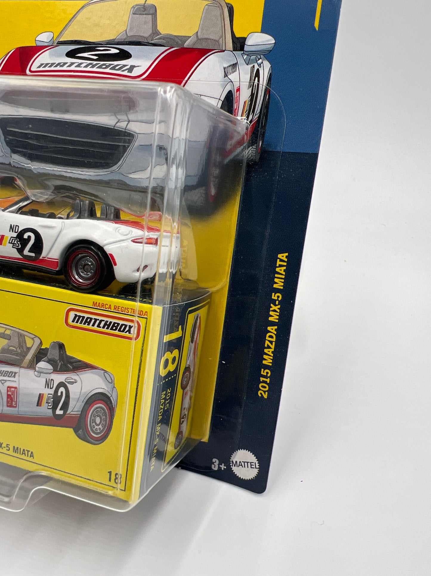 Matchbox Collectors #18 2015 Mazda MX-5 Miata White/Red 171C