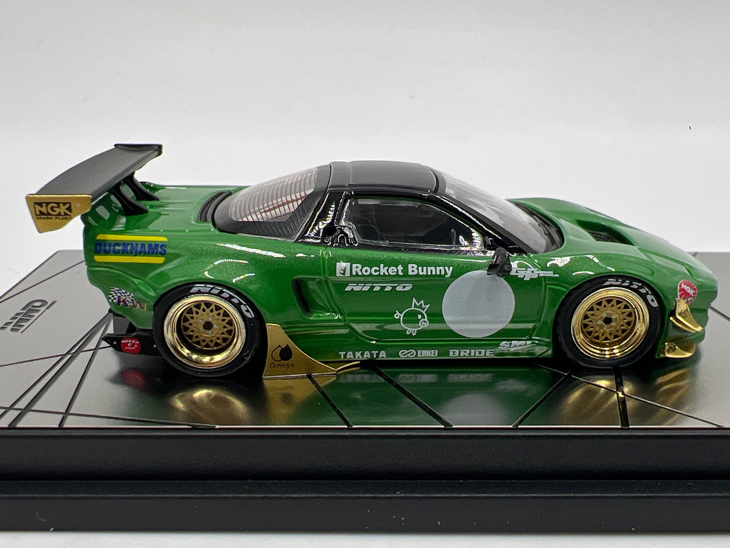 Inno64 1/64 NSX NA Rocket Bunny V2 Aero Green
