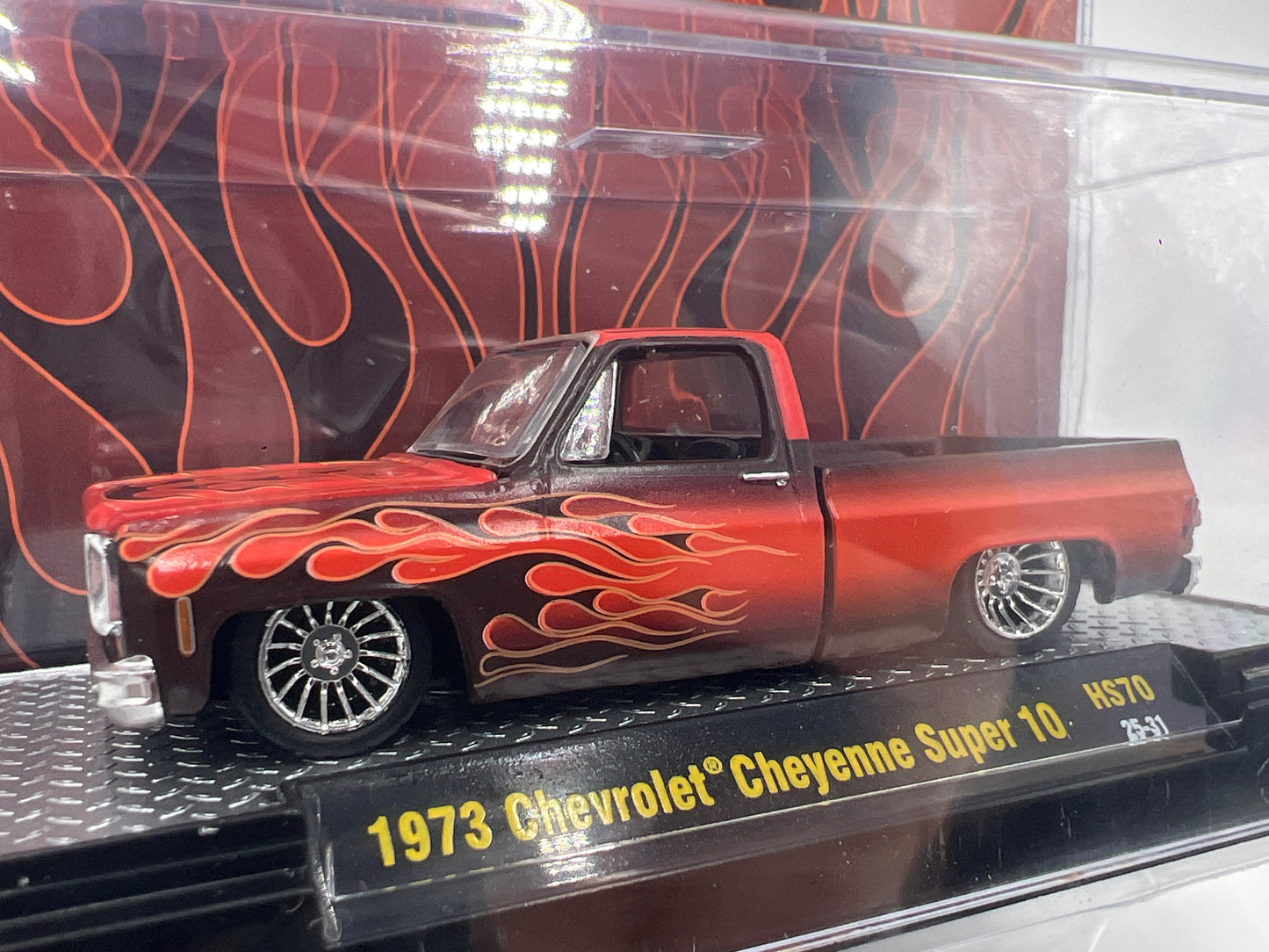 M2 Machines Hobby Exclusive Custom Restyling 1973 Chevrolet Cheyenne Super 10 HS70 200E