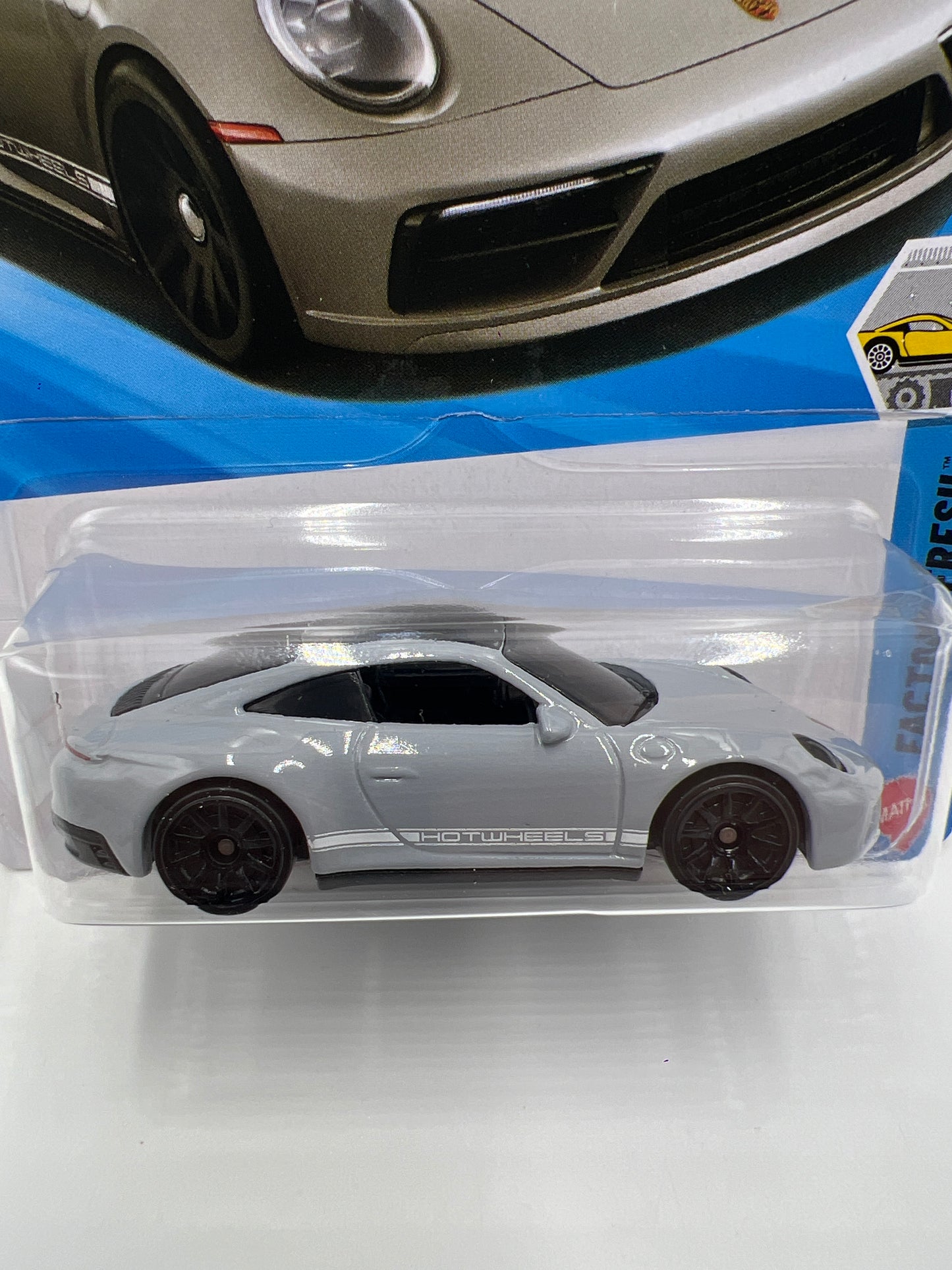 2026 Hot Wheels A Case Factory Fresh #15 Porsche 911 Carrera T Gray 99C