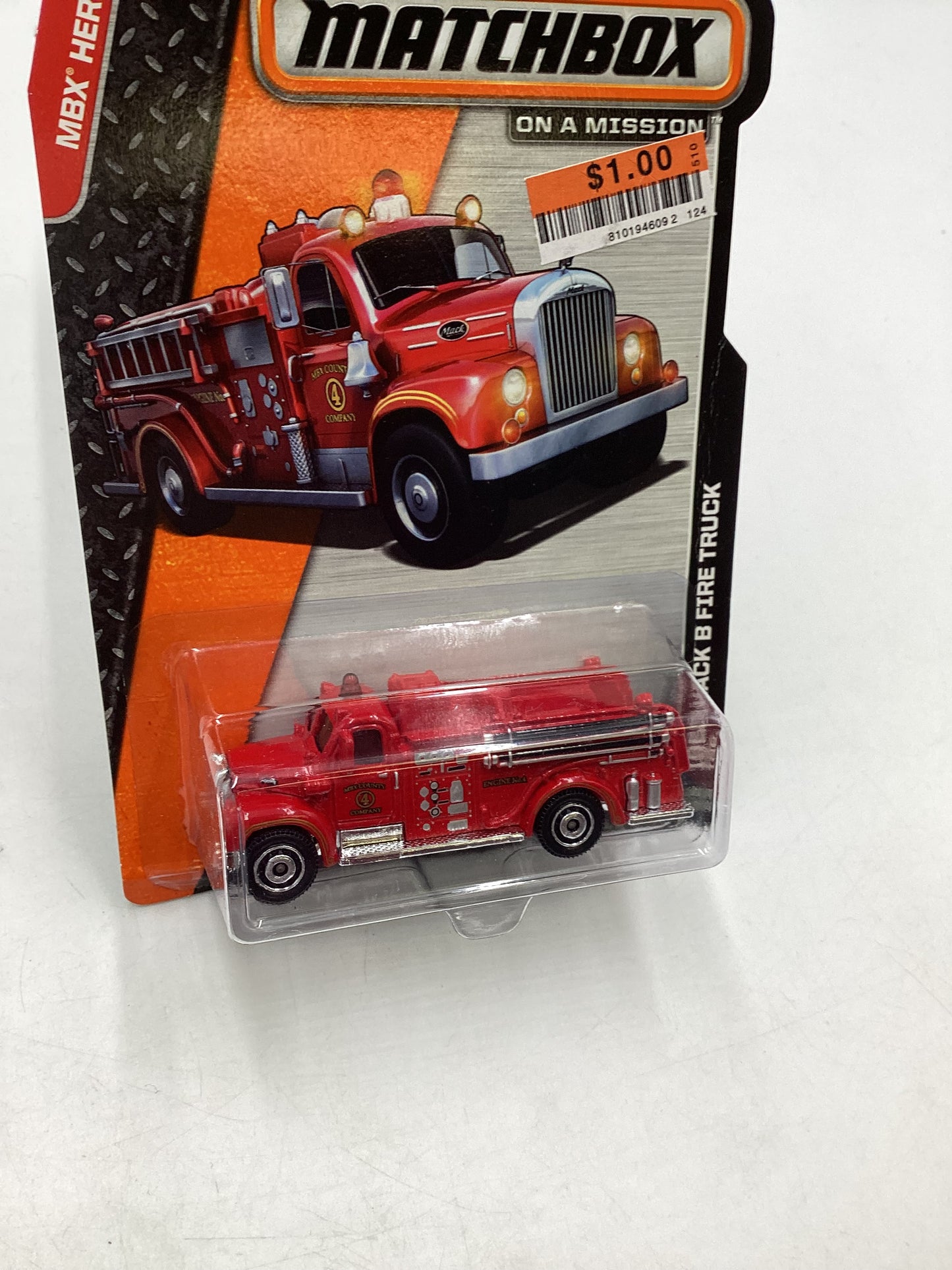 Matchbox #100 1963 Mack B Fire Truck 206C