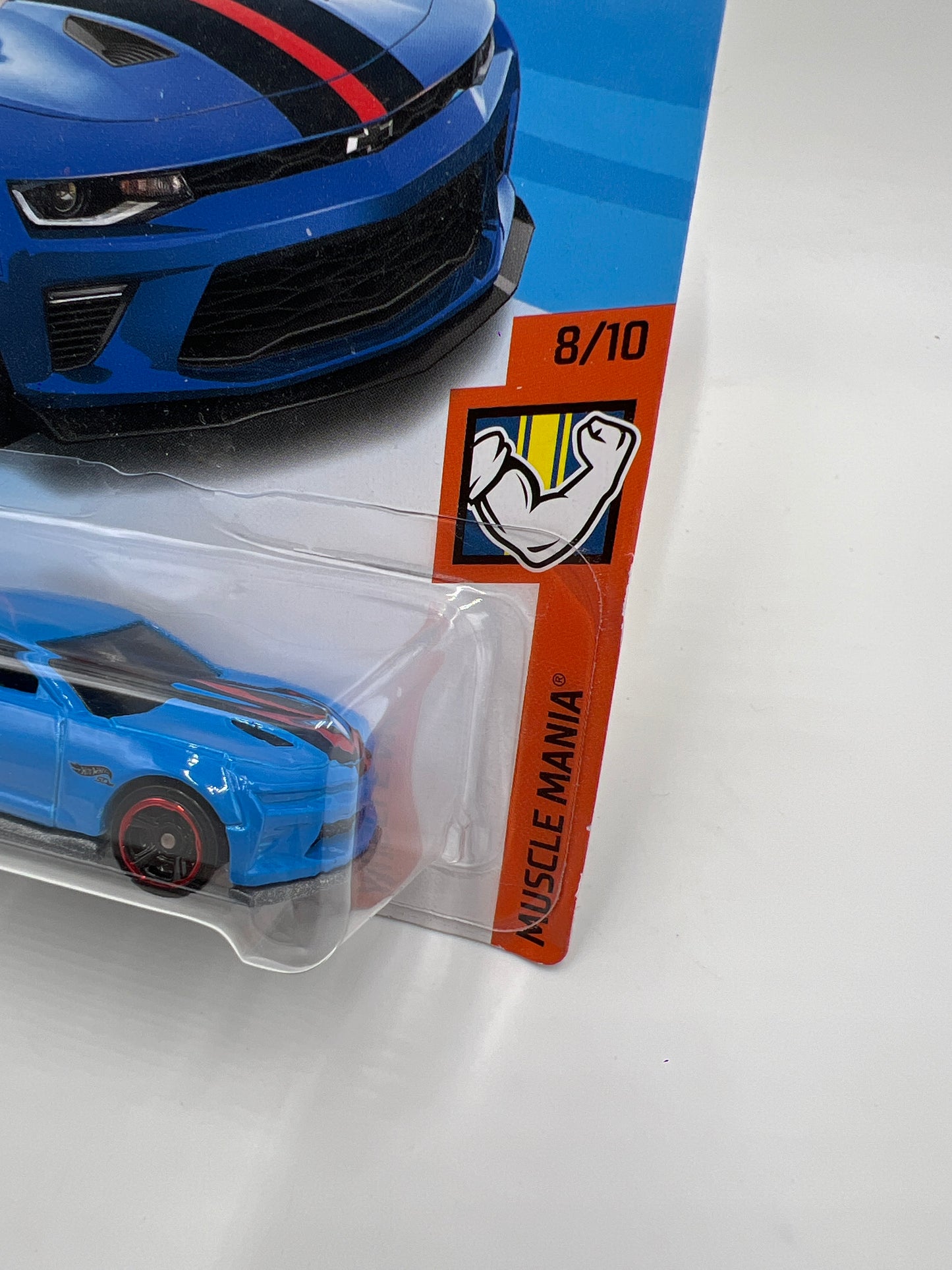 2018 Hot Wheels Muscle Mania #265 18 Camaro SS Blue 6D
