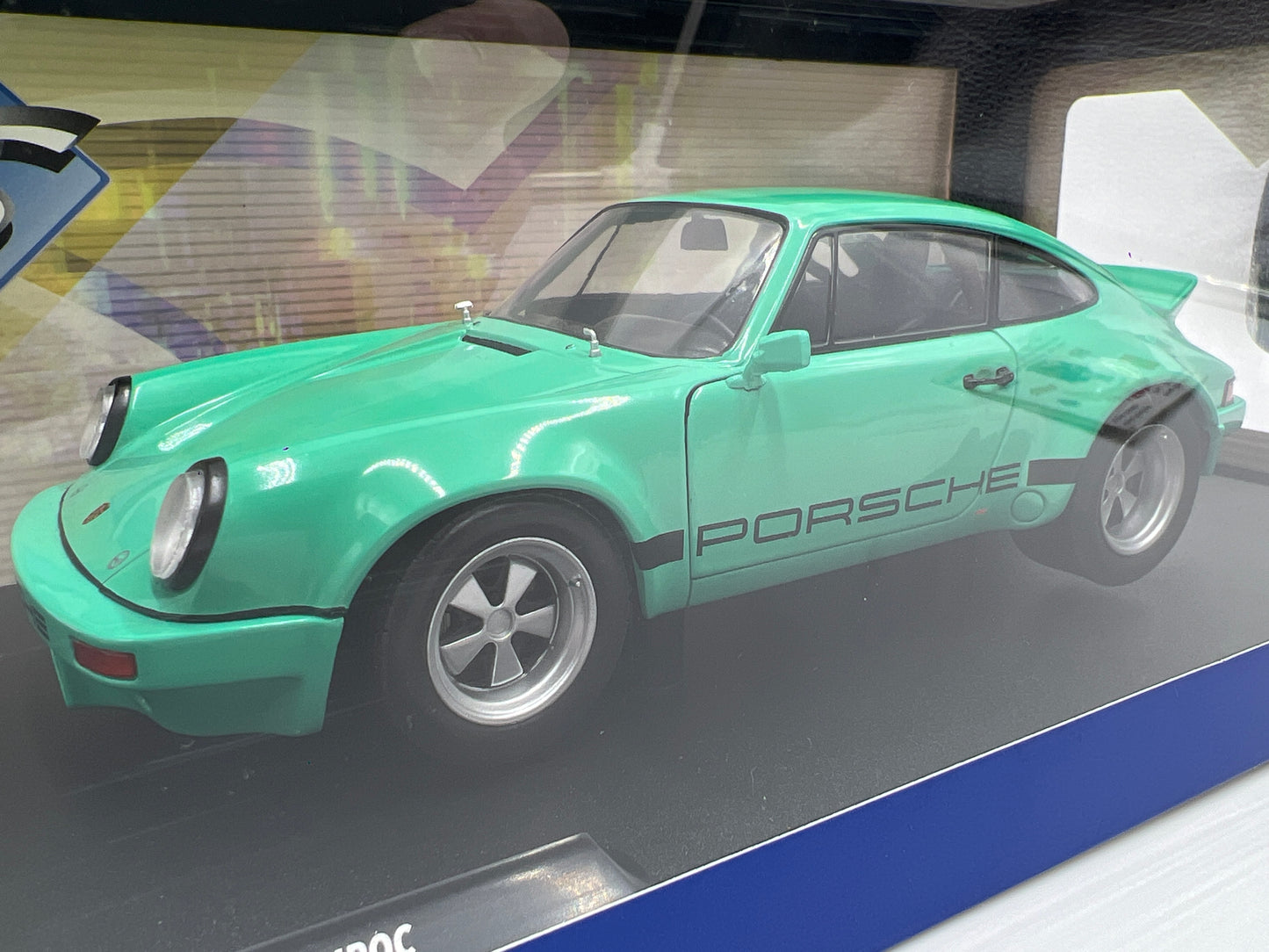 Solido 1:18 Scale Porsche 911 IROC Green