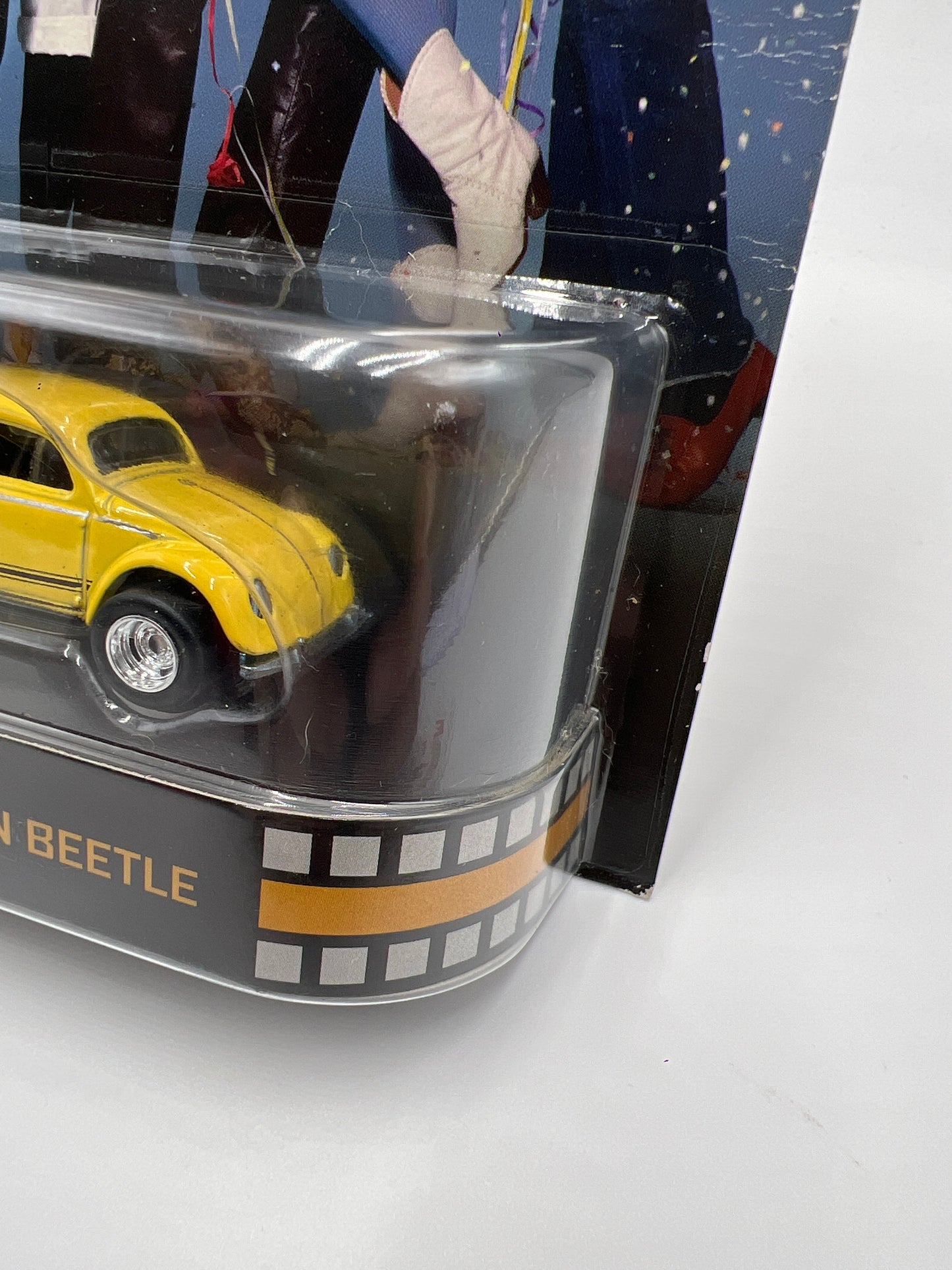 Hot Wheels Retro Entertainment Footloose Volkswagen Beetle Yellow W/Protector