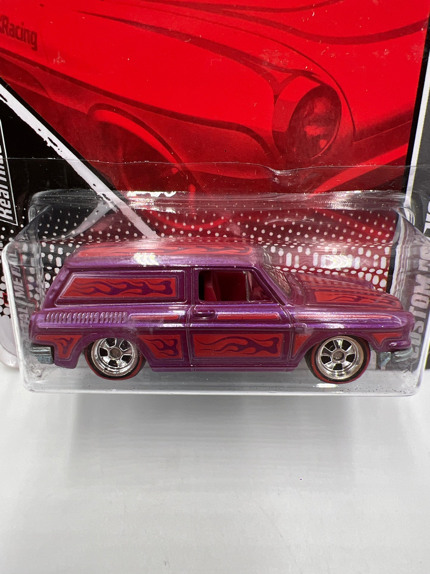 Hot Wheels Premium Garage Series #3 Custom 69 Volkswagen Squareback Purple
