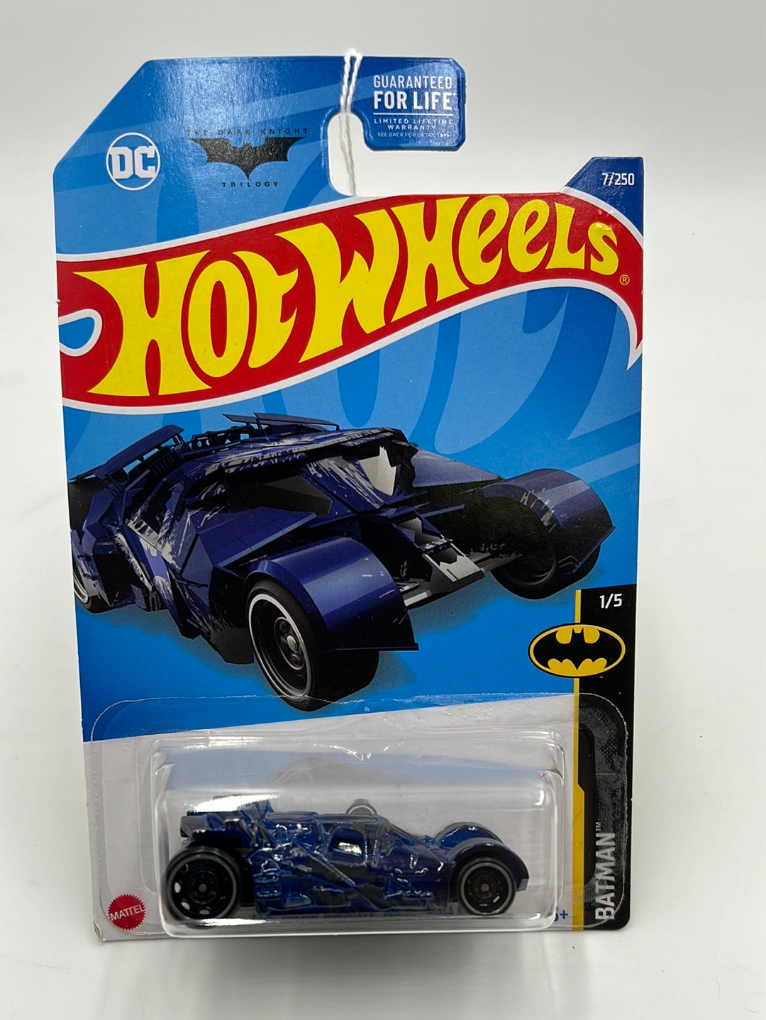 Hot Wheels 2022 Treasure Hunt The Dark Knight Batmobile #7 276F