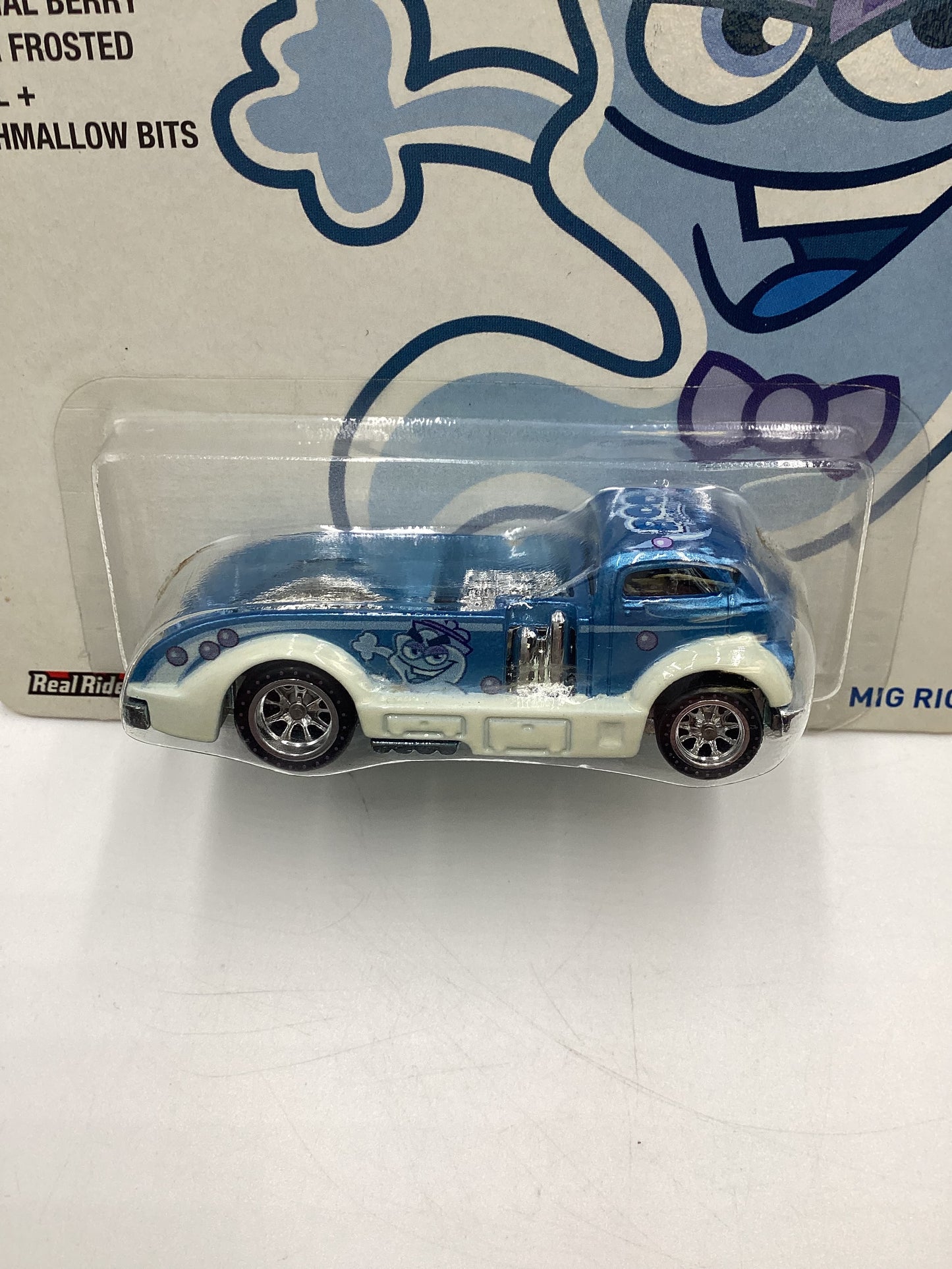 Hot Wheels Pop Culture General Mills Boo Berry Mig Rig Blue/White 262H