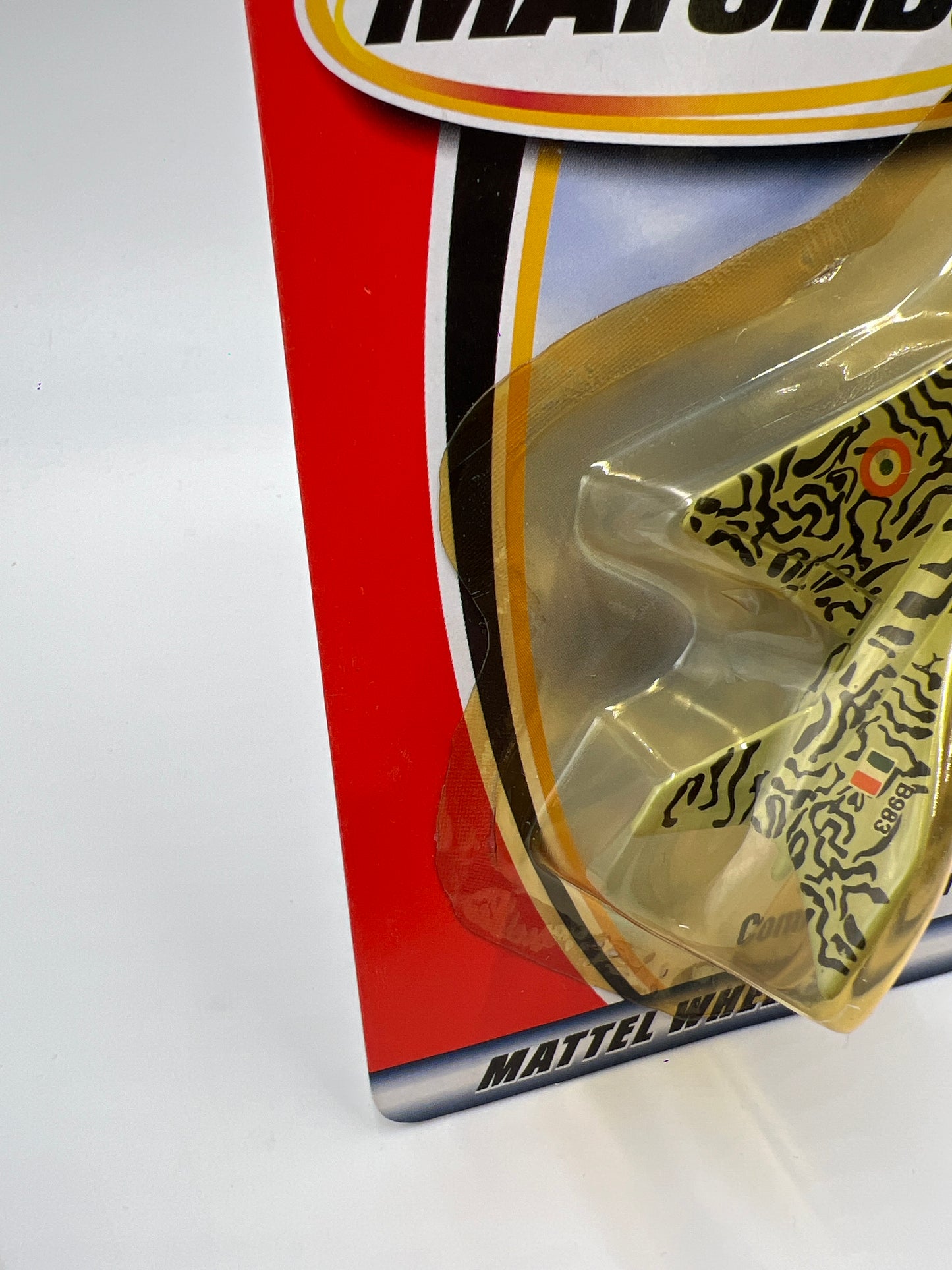 Matchbox Sky Busters Mig-21 Striped Yellow Blister WW7