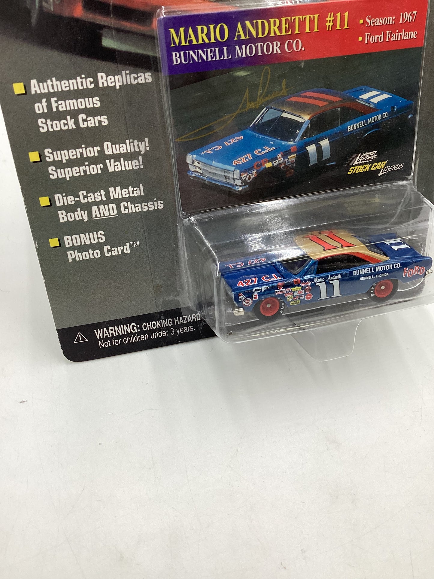 Johnny lightning Stock Car Legends #11 Mario Andretti 1967 Ford Fairlane 186B