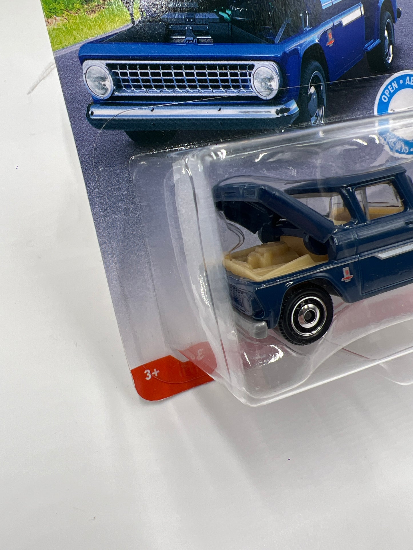 Matchbox Moving Parts MBX Road Trip 63 Chevy C10 Pickup Truck Blue 165E