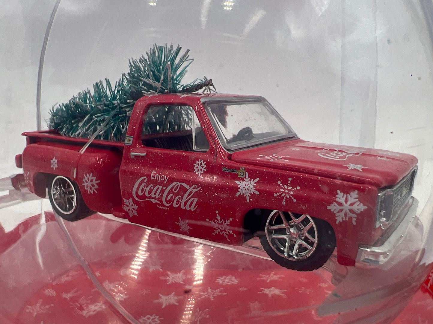 M2 Machines MiJo Exclusives Coca Cola Holiday Christmas Ornaments 1974 Chevrolet Silverado Stepside Red