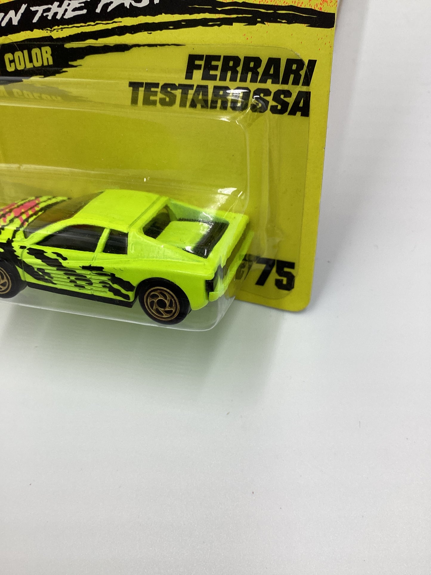 Matchbox Super Fast Get In The Fast Lane #75 Ferrari Testarossa Neon Yellow 207C