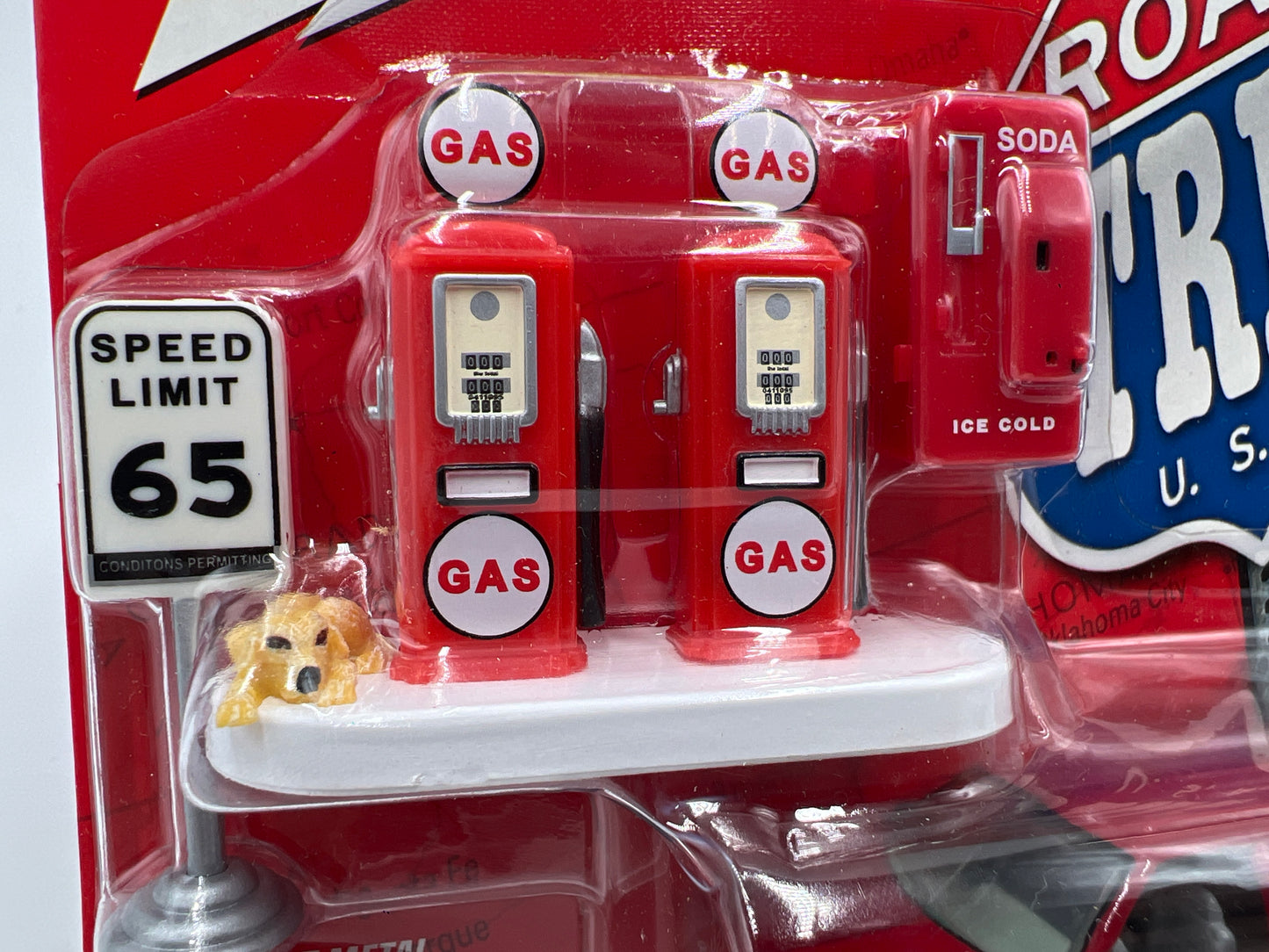 Johnny Lightning Road Trip USA #3 1997 Chevy Tahoe Red Card Not Perfect