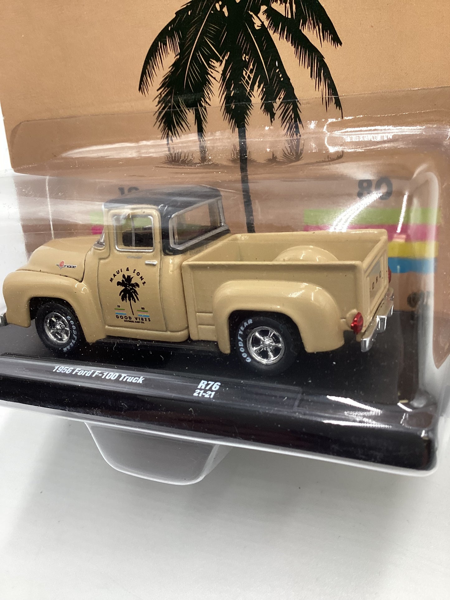 M2 Machines Auto Drivers Maui and Sons 1956 Ford F-100 Truck Beige R76 190D