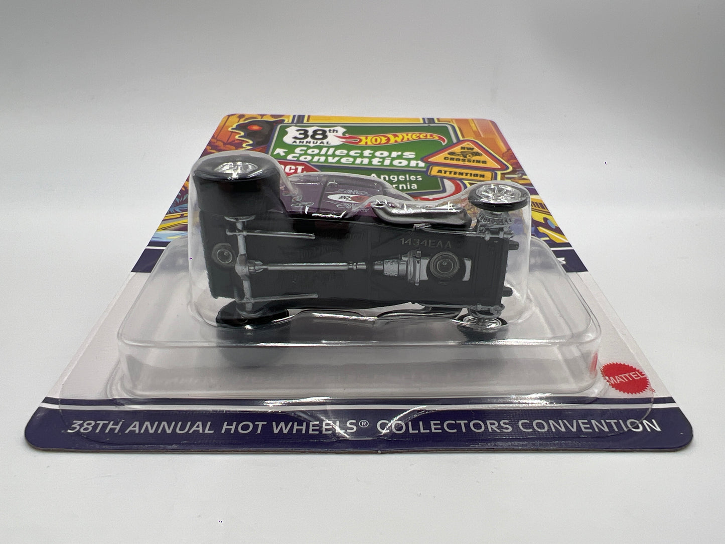 2024 Hot Wheels 38th Annual Collectors Convention LA #5420/6200 32 Ford Purple W/Protector