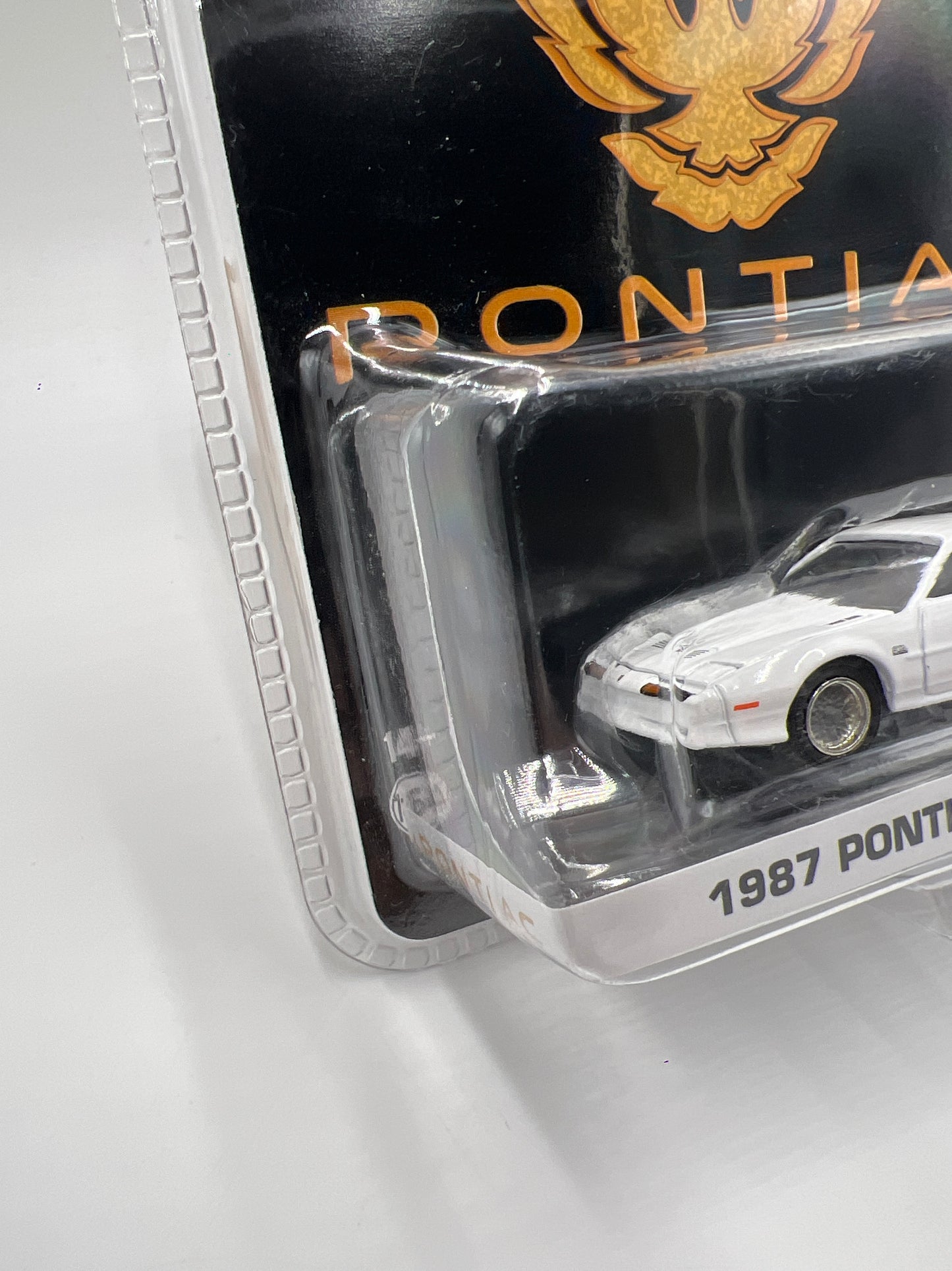Greenlight Midwest Diecast Exclusive 1987 Pontiac Firebird T/A GTA White 182D