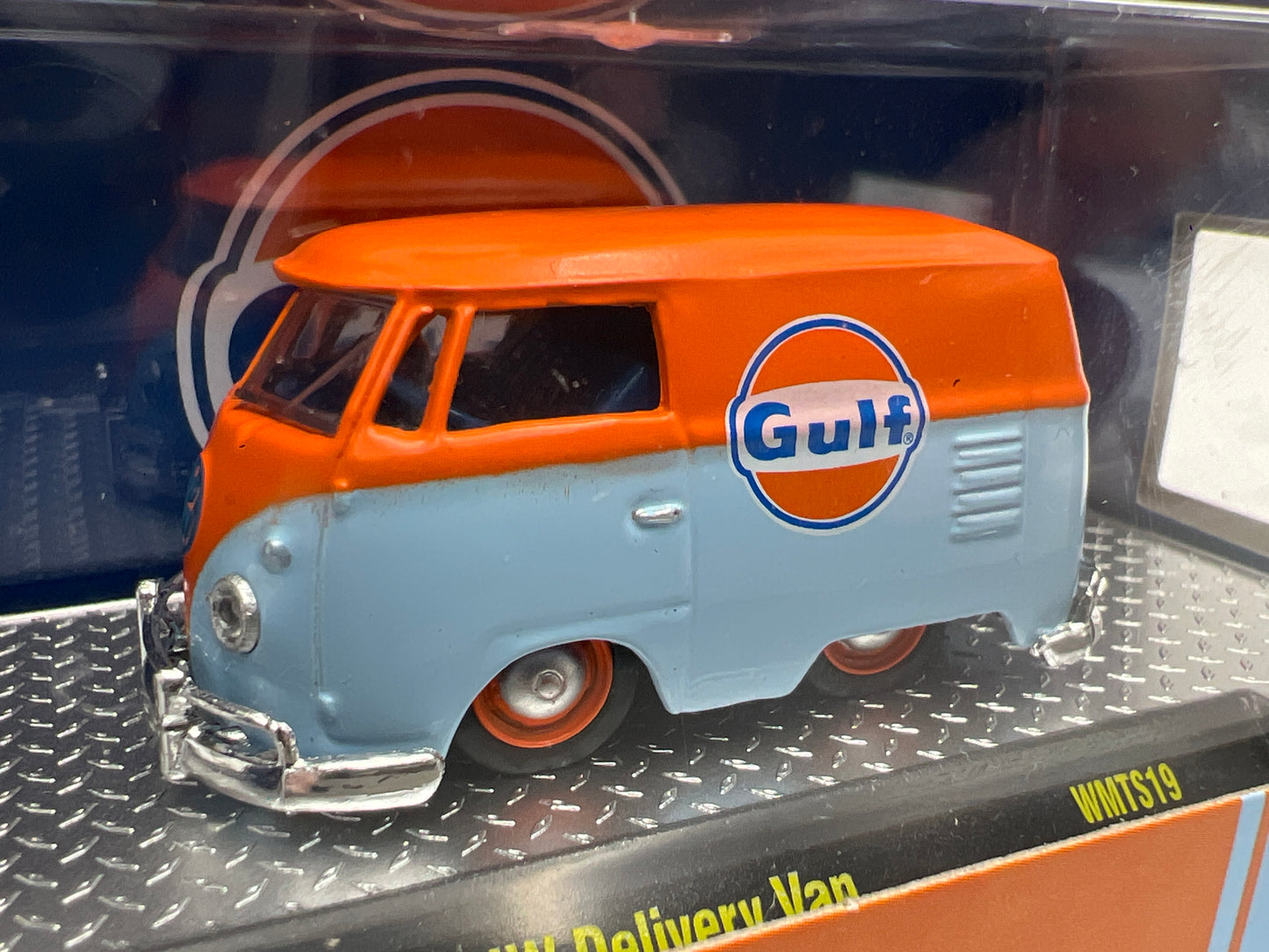 M2 Machines WMTS19 Gulf 1960 VW Delivery Van