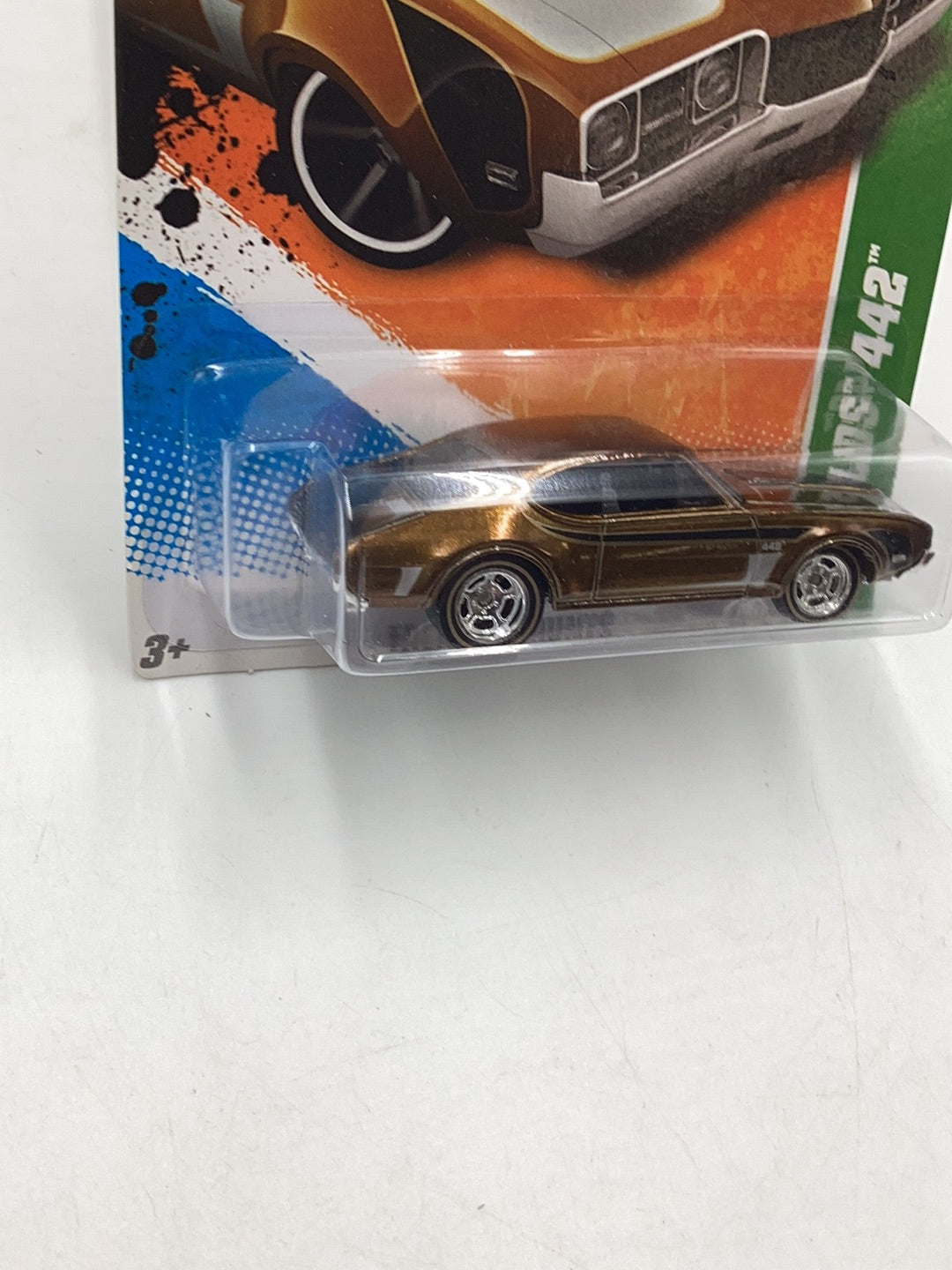 2011 hot wheels super treasure hunt #58 68 Olds 442 W/ Protector