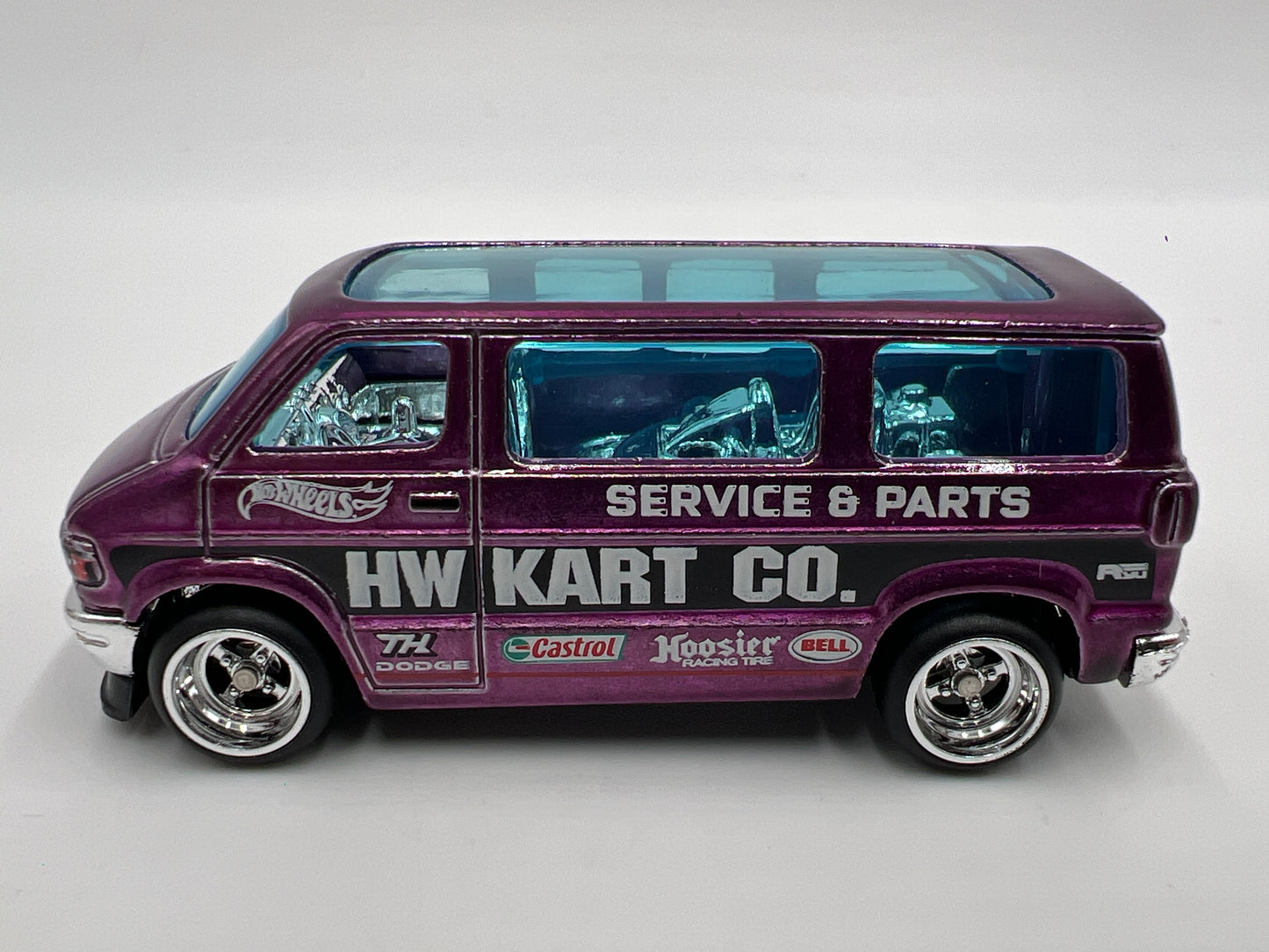 2022 Hot Wheels 1/64 Super Treasure Hunt Dodge Van Purple Loose