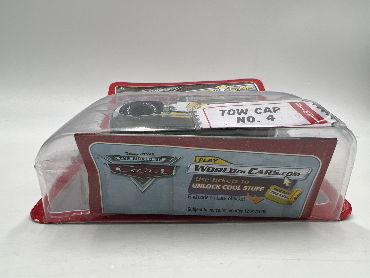 Disney Pixar The World Of Cars Rubber Tires Tow Cap No 4 137A