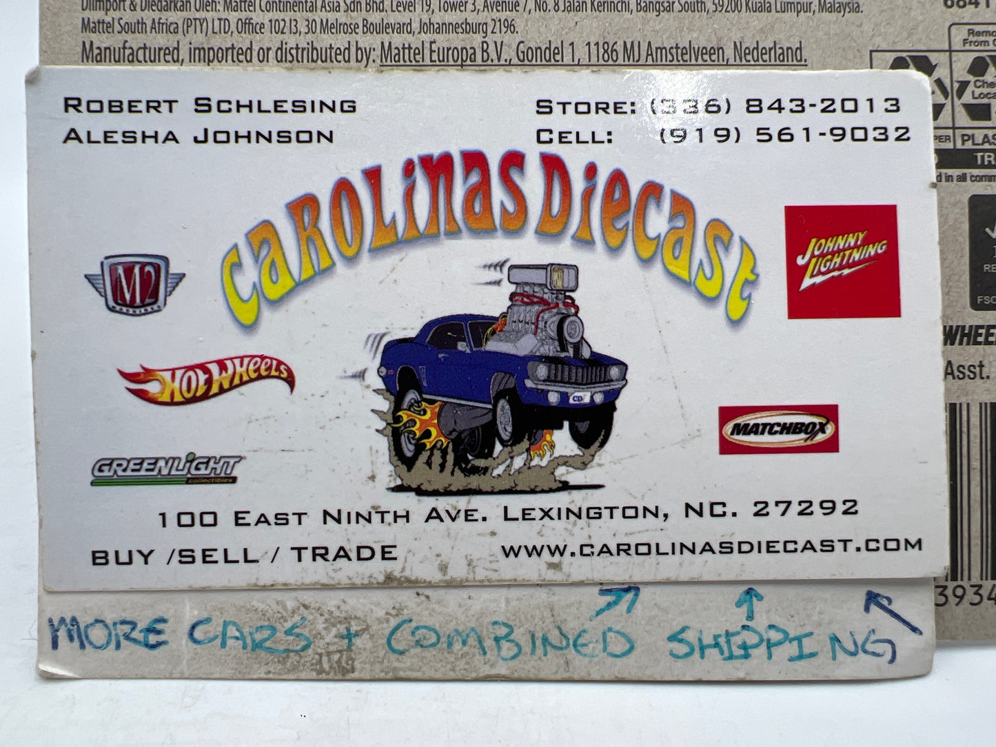 2026 Hot Wheels E Case #100 Twin Dorado White