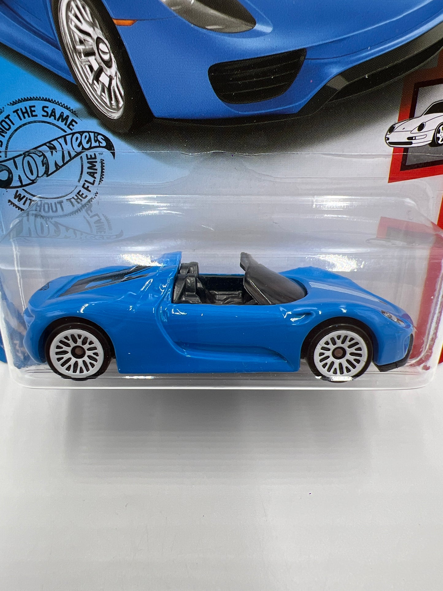 2020 Hot Wheels Porsche #94 Porsche 918 Spyder Blue