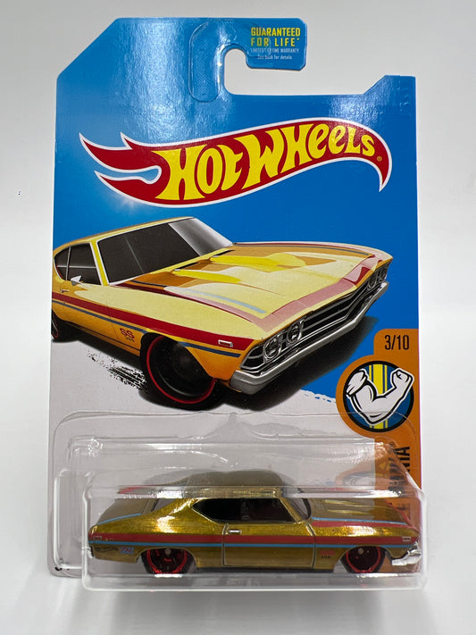 2017 Hot Wheels Super Treasure Hunt 69 Chevelle SS 396 Gold W/Protector