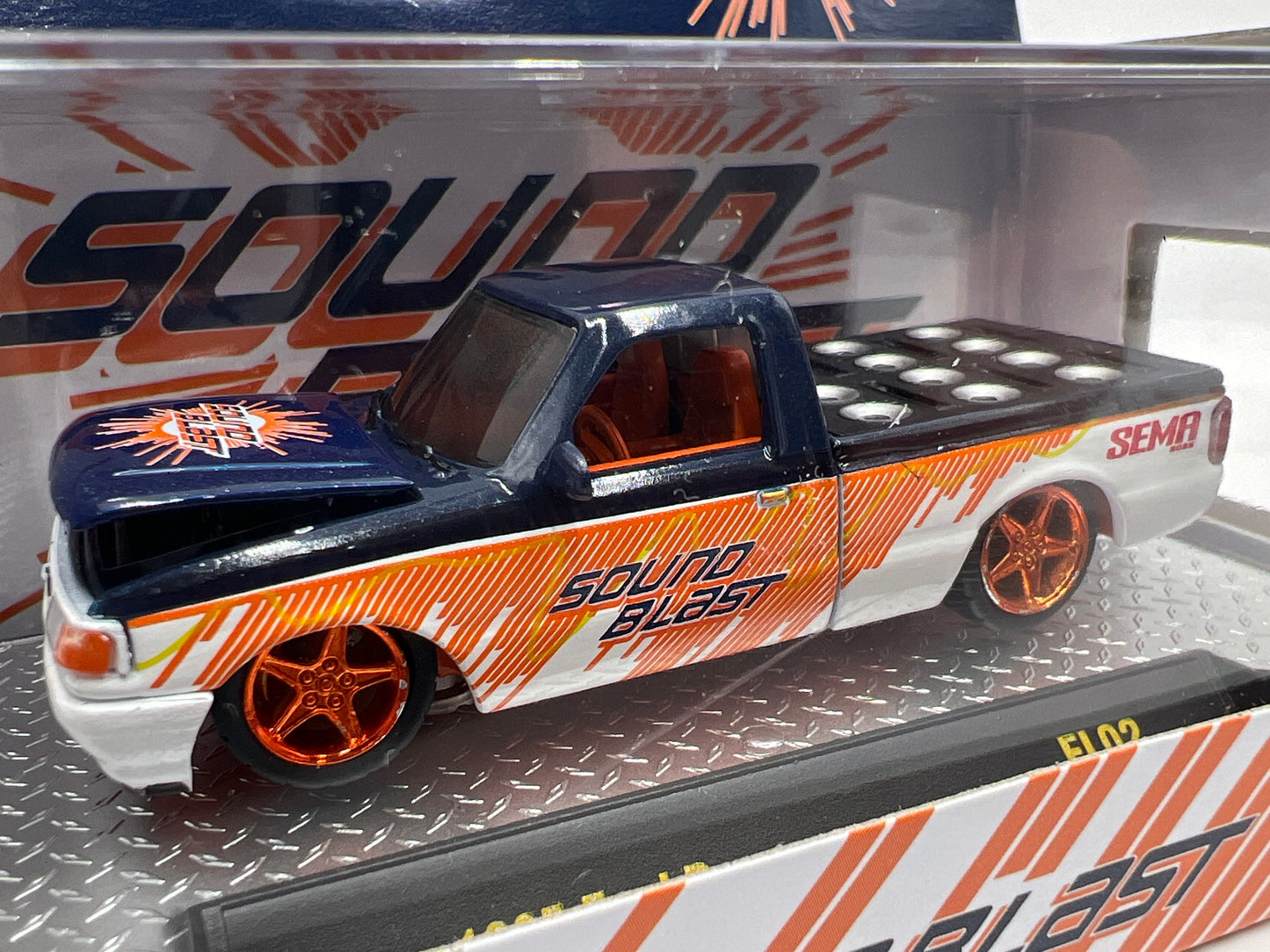 M2 Machines SEMA 2025 1/600 CHASE Sound Blast 1995 Ford Ranger Blue/White FL02