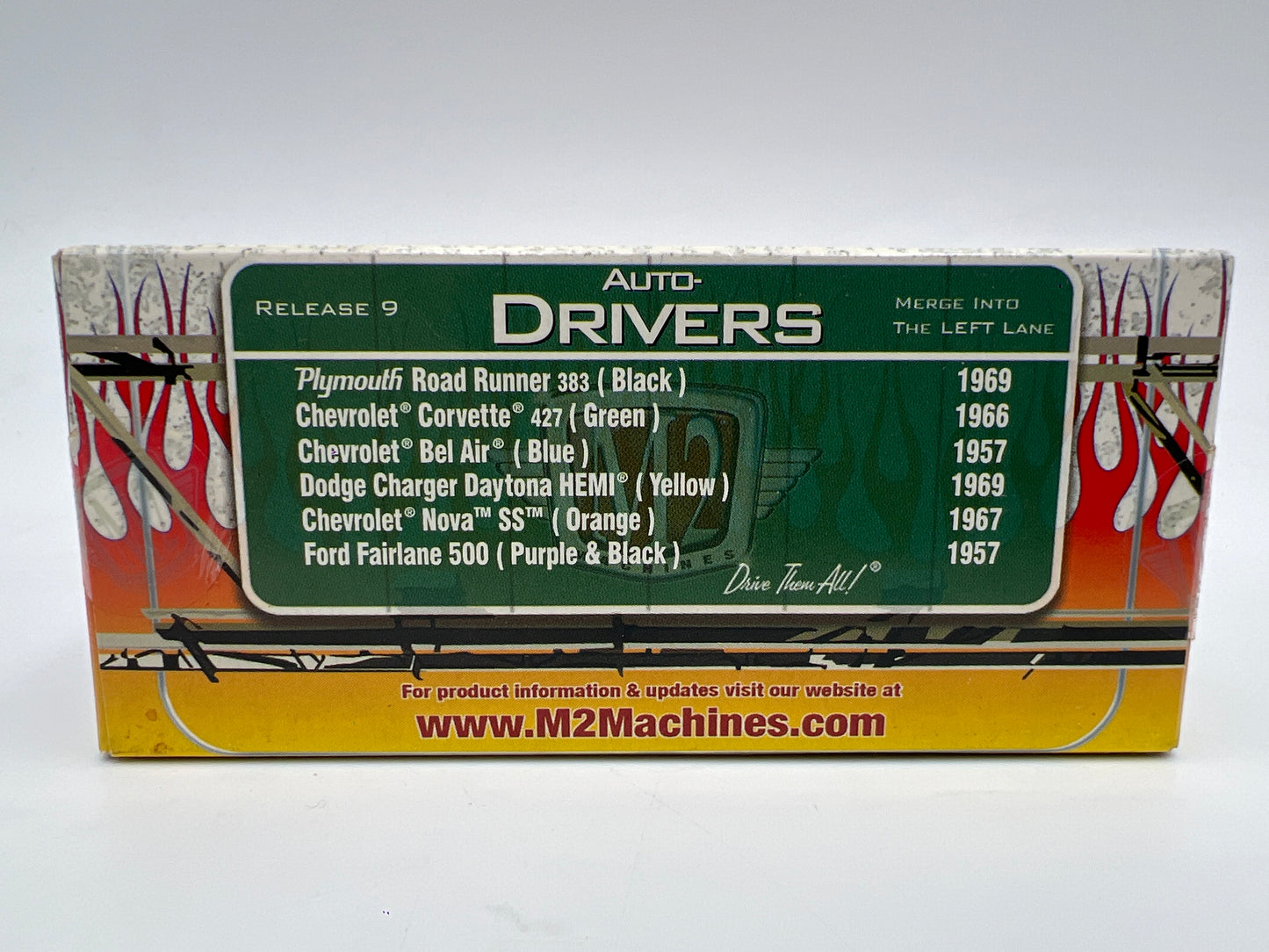 M2 Machines 10-28 Auto Drivers 1969 Dodge Charger Daytona Hemi Yellow