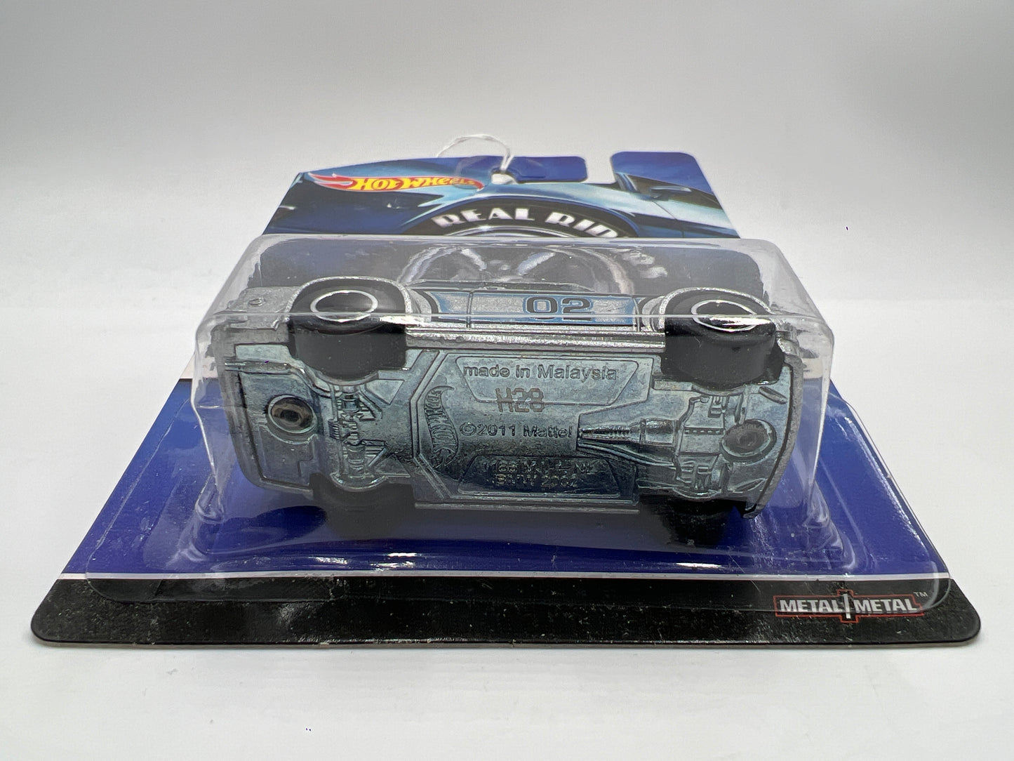 Hot Wheels Heritage Real Riders #11 BMW 2002 Silver 245A