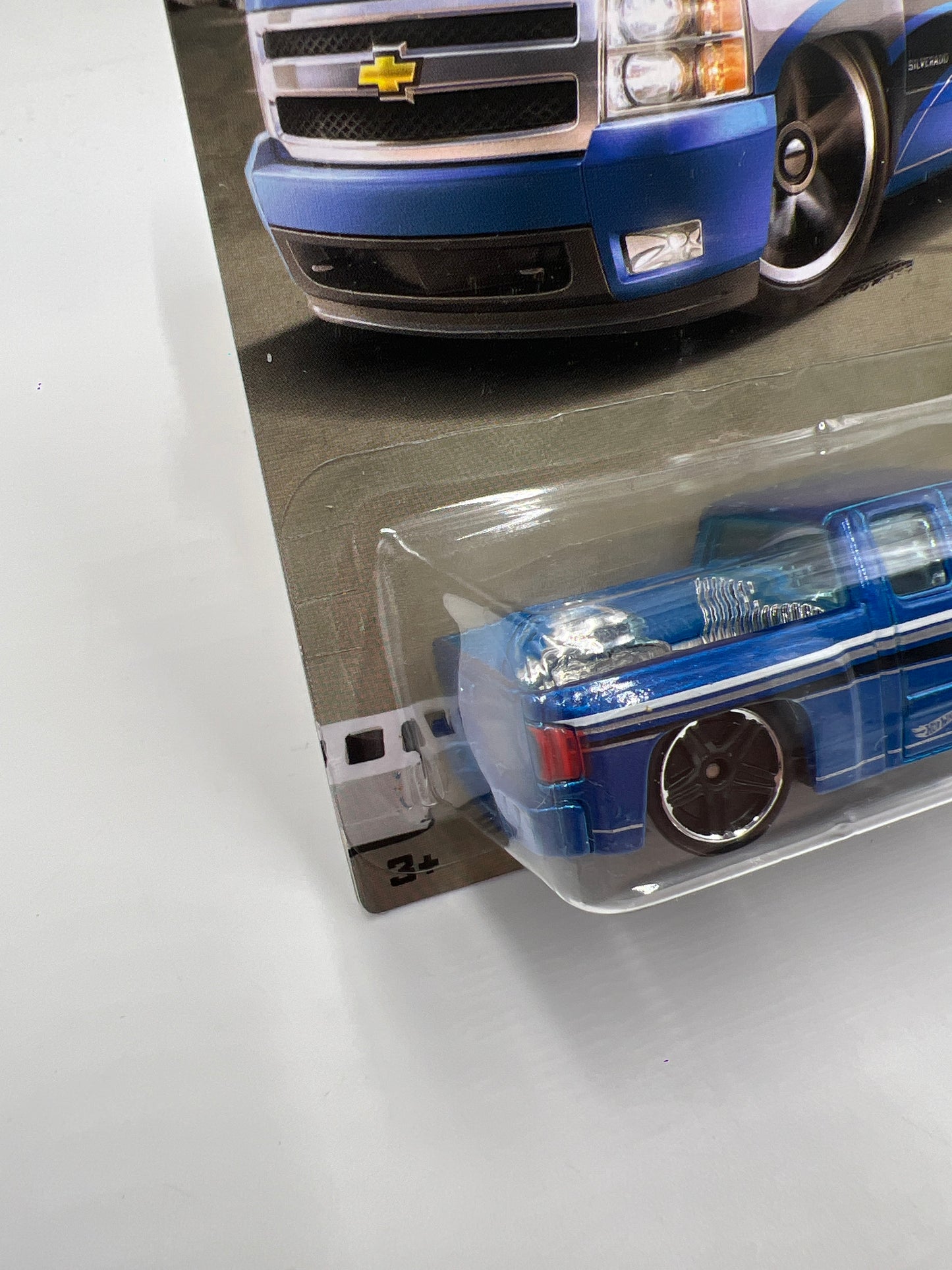 2016 Hot Wheels Walmart Exclusive Rad Trucks #7 Chevy Silverado Blue 161J