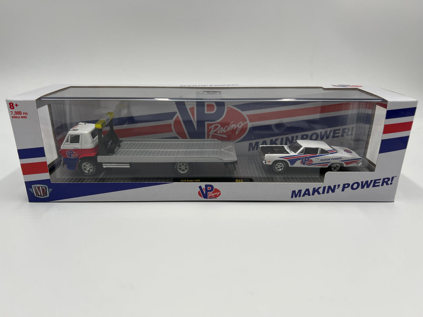 M2 Machines Auto Haulers VP Racing 1970 Dodge L600 & 1969 Plymouth Road Runner 440 6-Pack R43