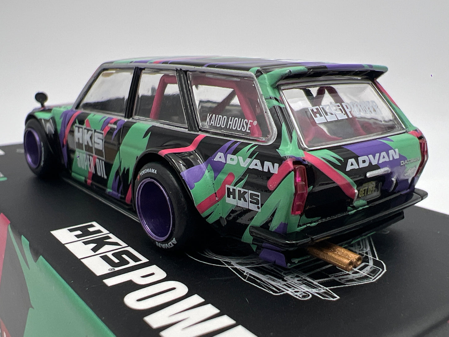 Mini GT Kaido House #144 Datsun Kaido 510 Wagon HKS V1