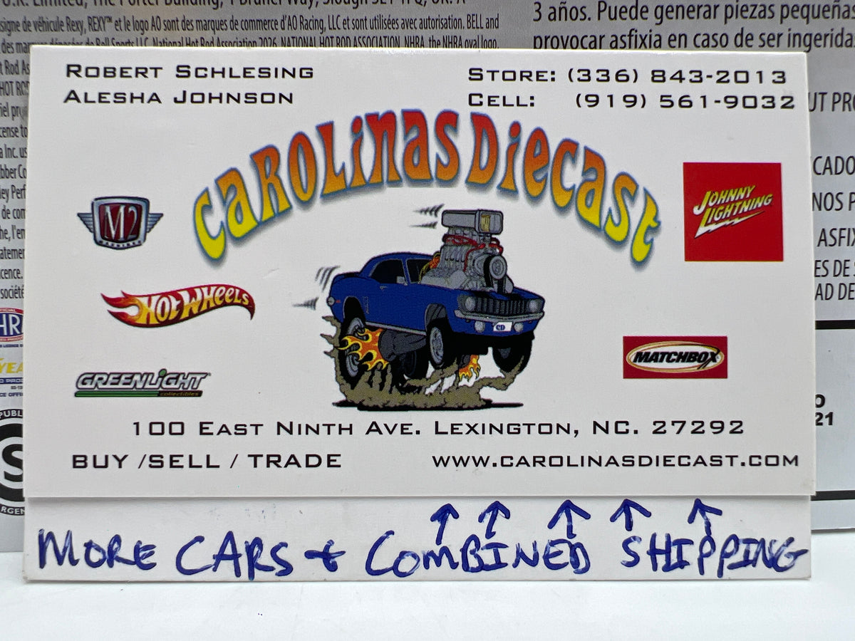 2026 Hot Wheels Team Transport #95 Shell 89 Porsche 944 Turbo & 2008 Porsche Cayenne