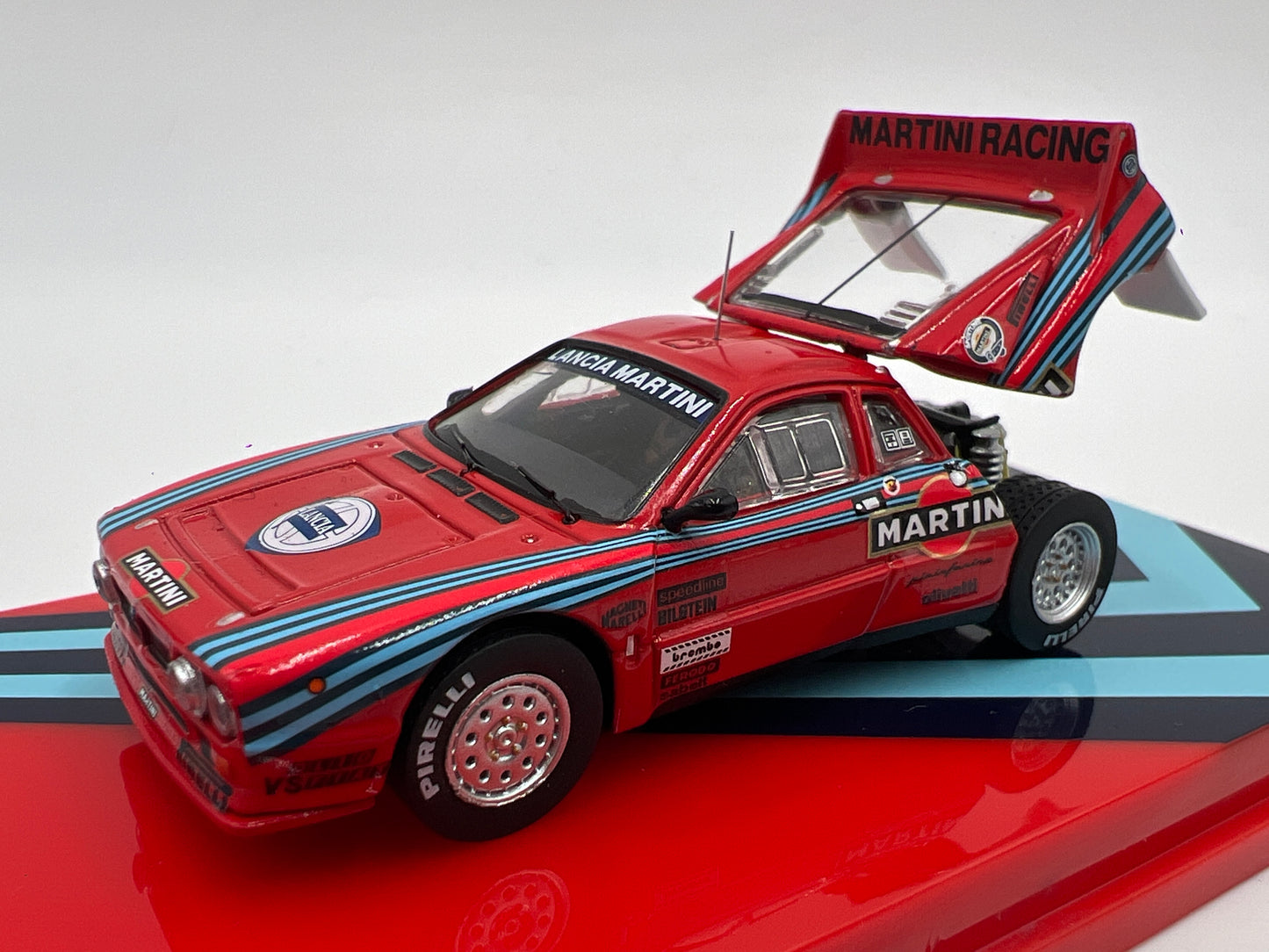 Tarmac Works x Hobby64+ Lancia 037 Rally Test Car Martini Special Edition