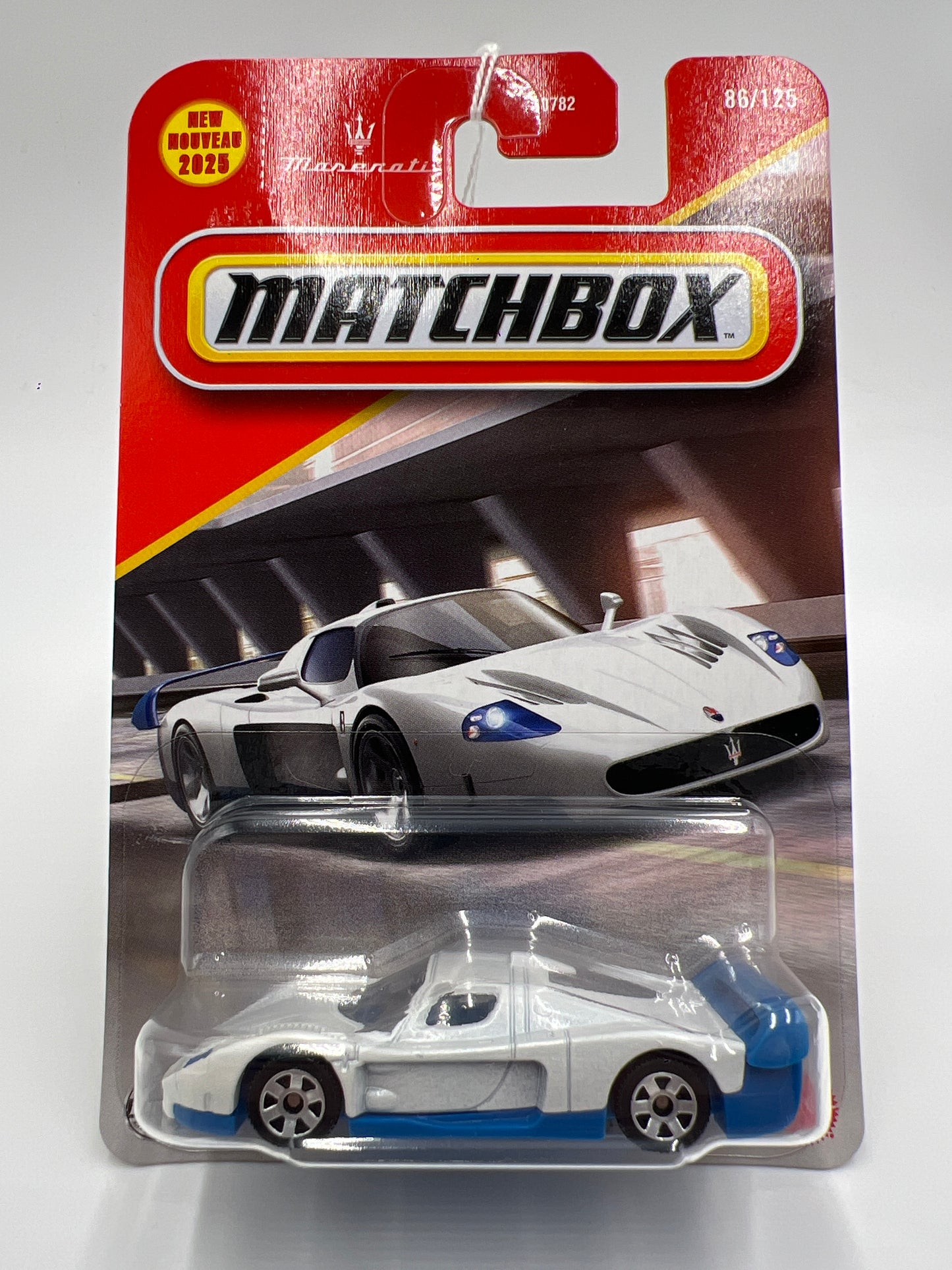 2025 Matchbox #86 2004 Maserati MC12 White 216C