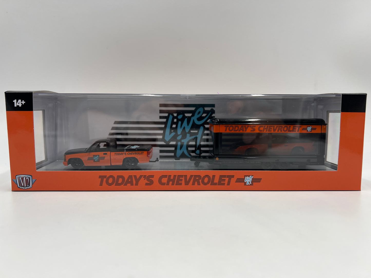 M2 Machines Haulers R93 1992 Chevrolet C1500 SS 454 & 1985 Camaro IROC-Z