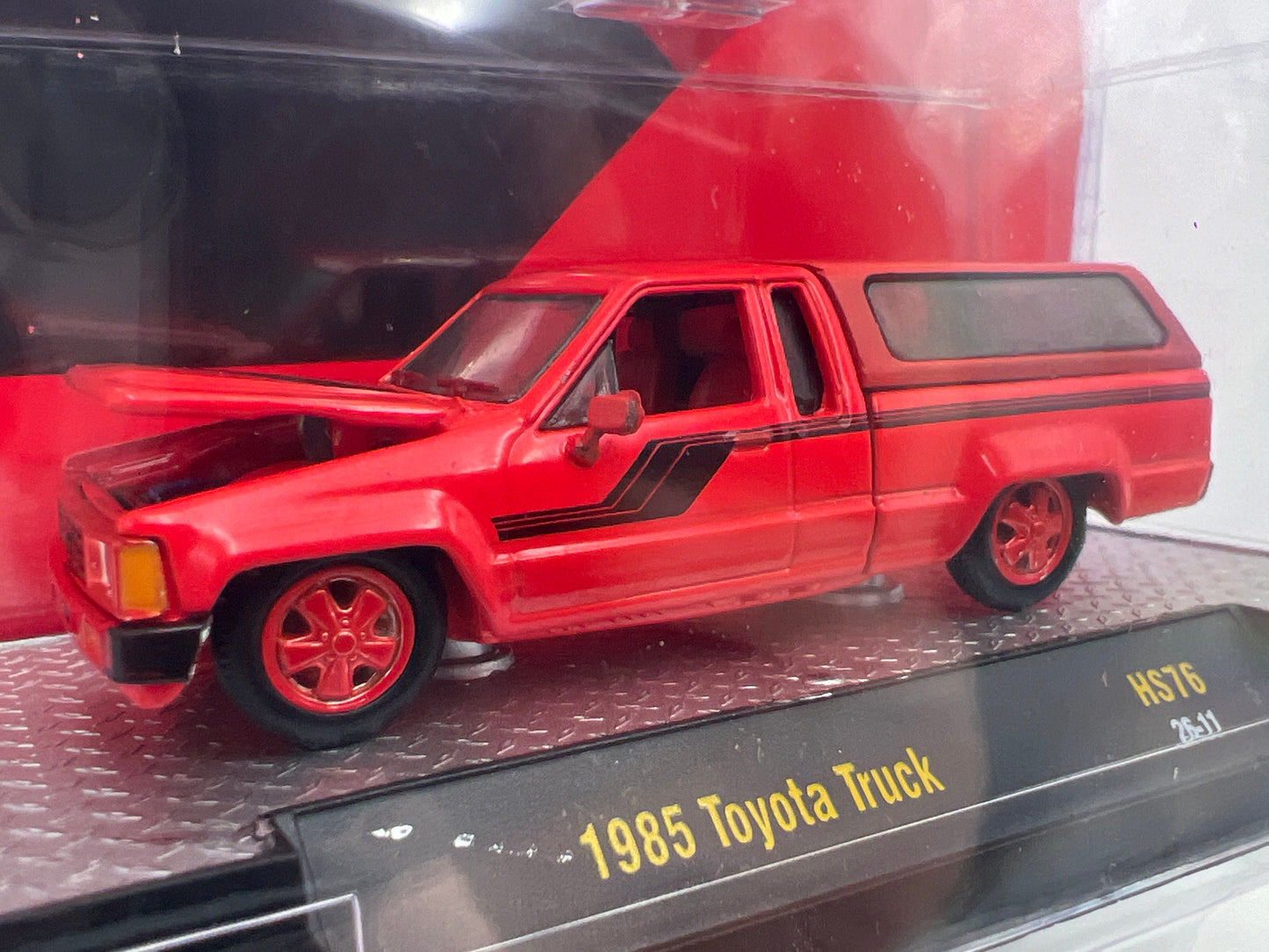 M2 Machines HS76 Hobby Exclusive CHASE 1985 Toyota Truck Red