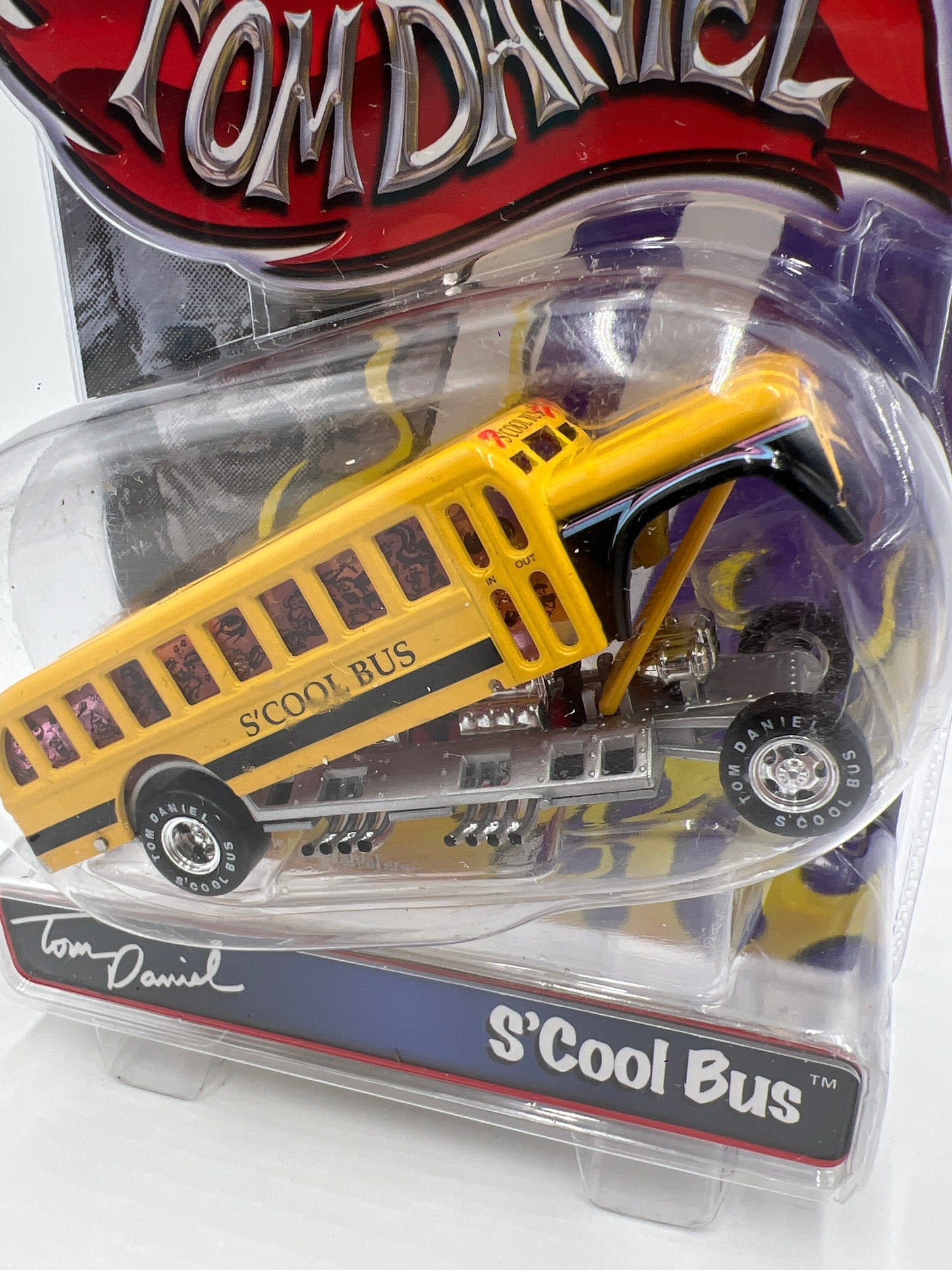 Toy Zone Tom Daniel S’Cool Bus Yellow 1/43 Scale