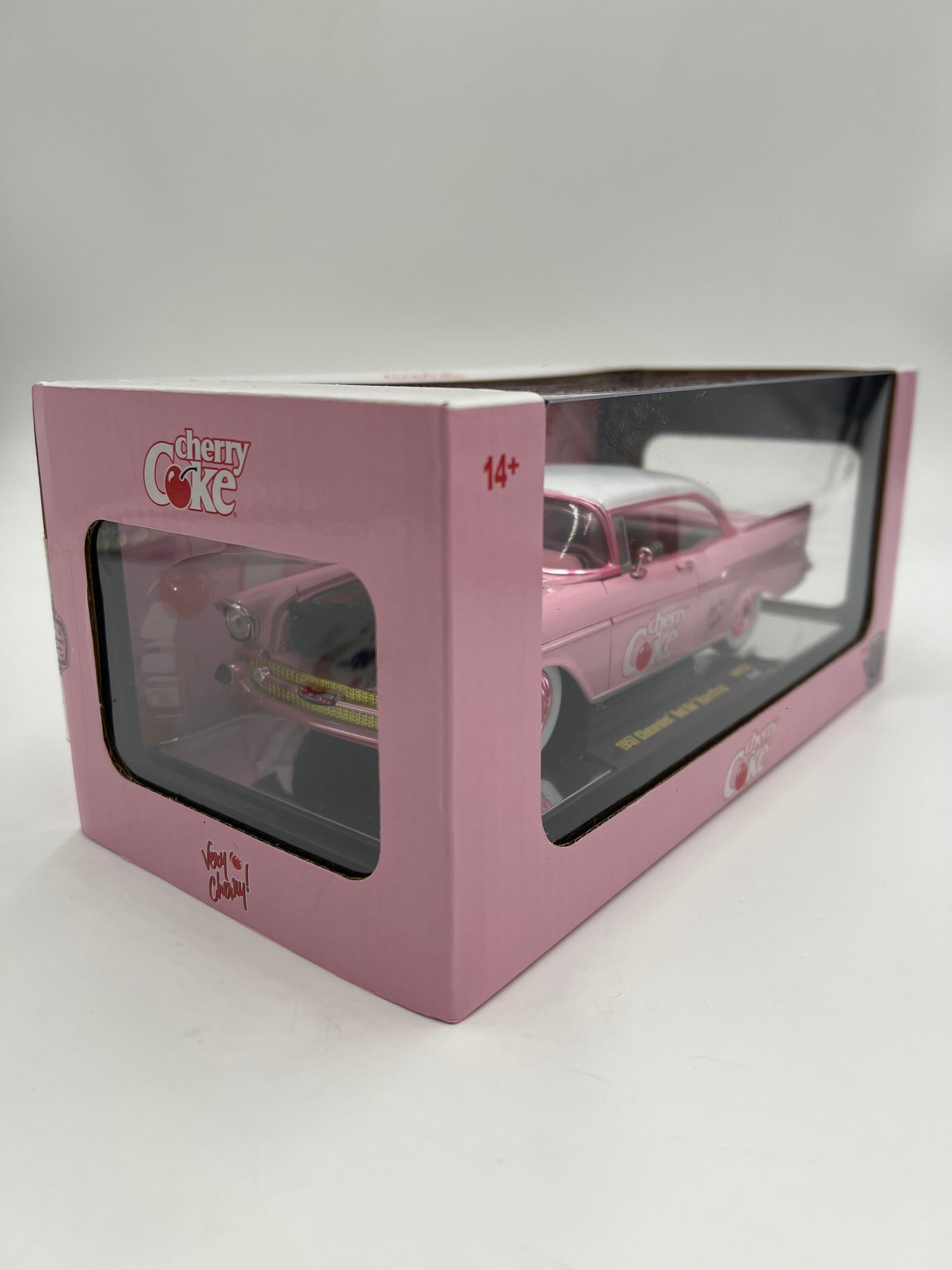 M2 Machines 1/24 Chase 1/750 Cherry Coke 1957 Chevy Bel Air Hardtop Pink WMTS01