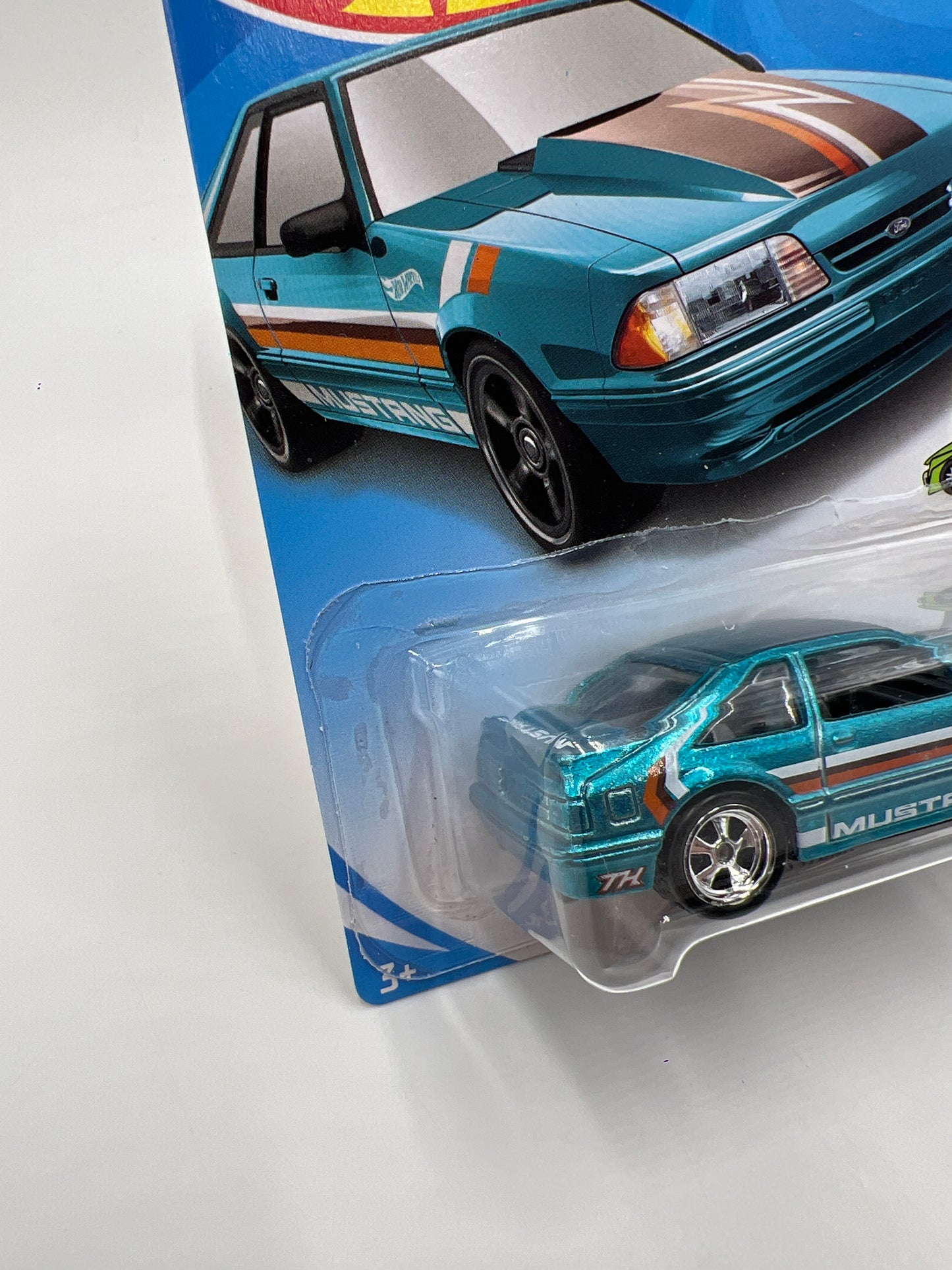 2019 Hot Wheels Super Treasure Hunt #152 92 Ford Mustang Blue W/Protector